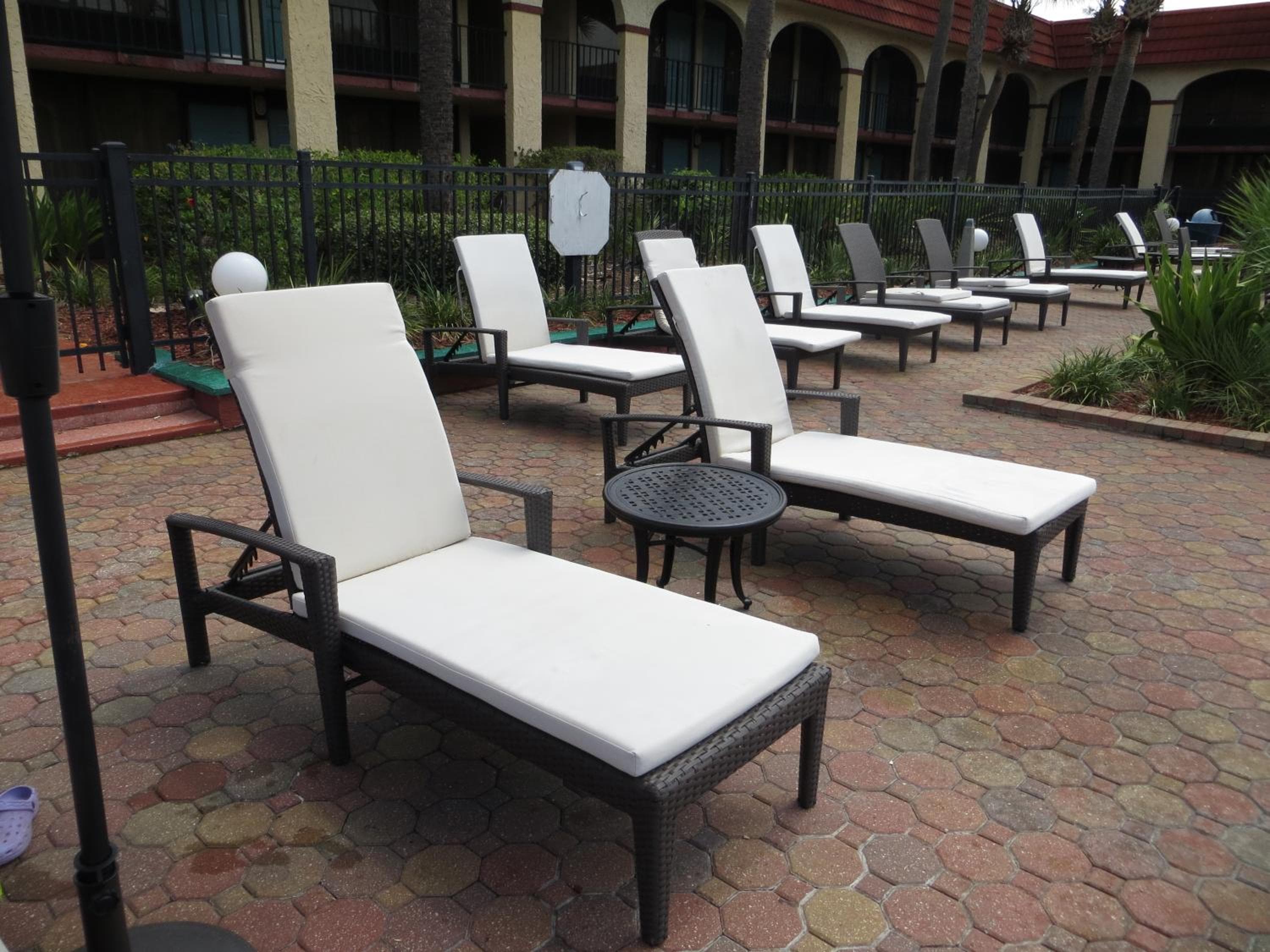 Maingate Lakeside Resort — 10