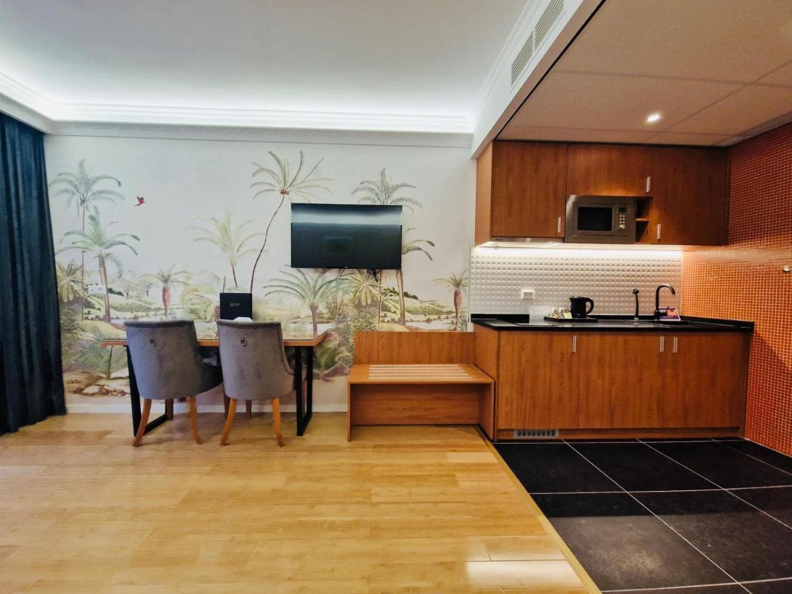 Chasse Residency Hotel — 4