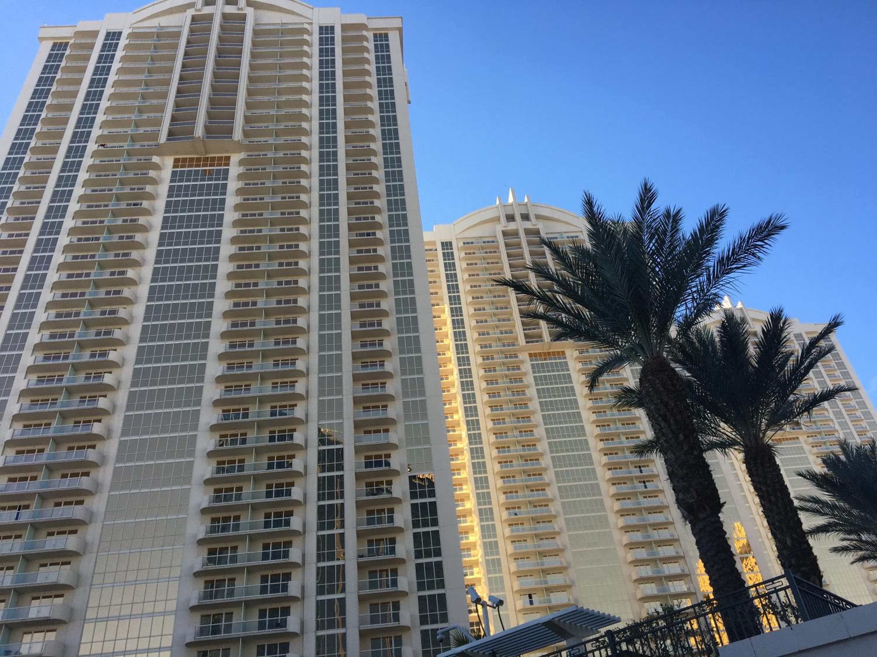 MGM Signature Condo Hotel by Owner - No Resort Fee !! — 1
