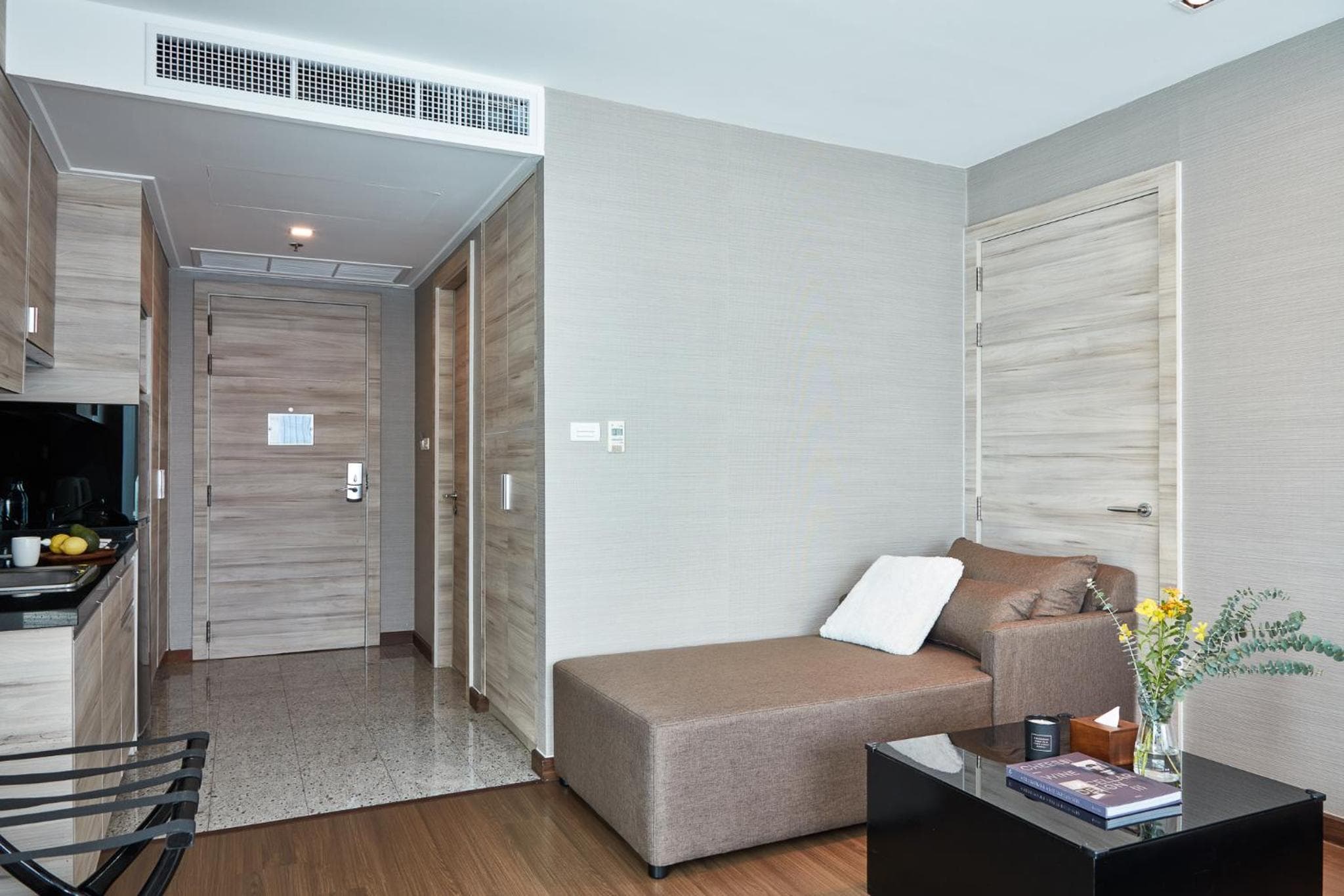 Adelphi Suites Bangkok — 29
