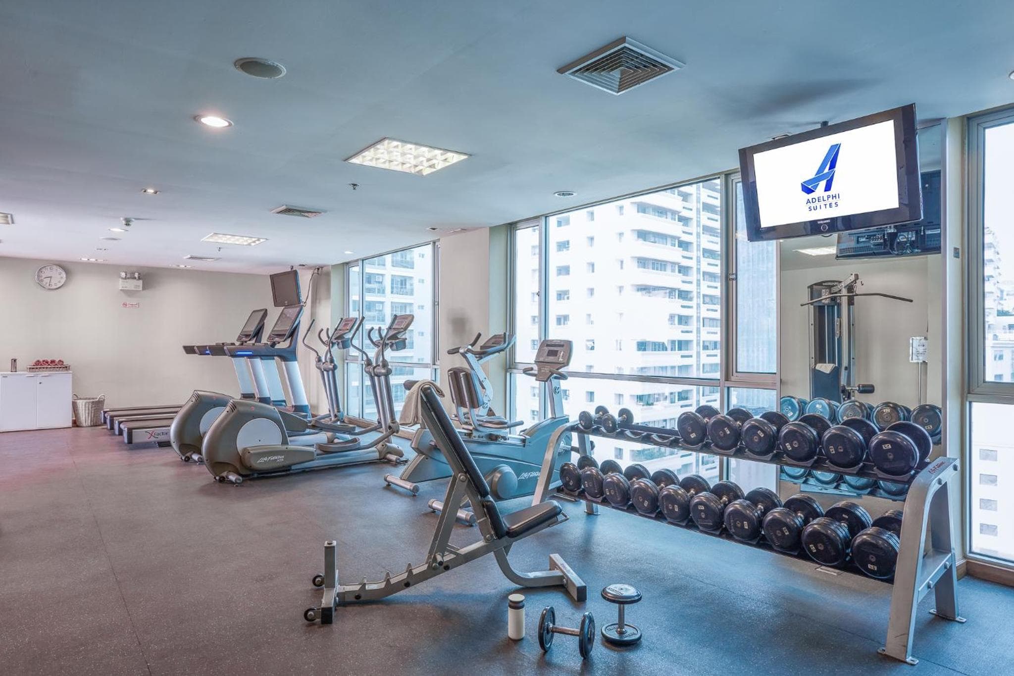 Adelphi Suites Bangkok — 15