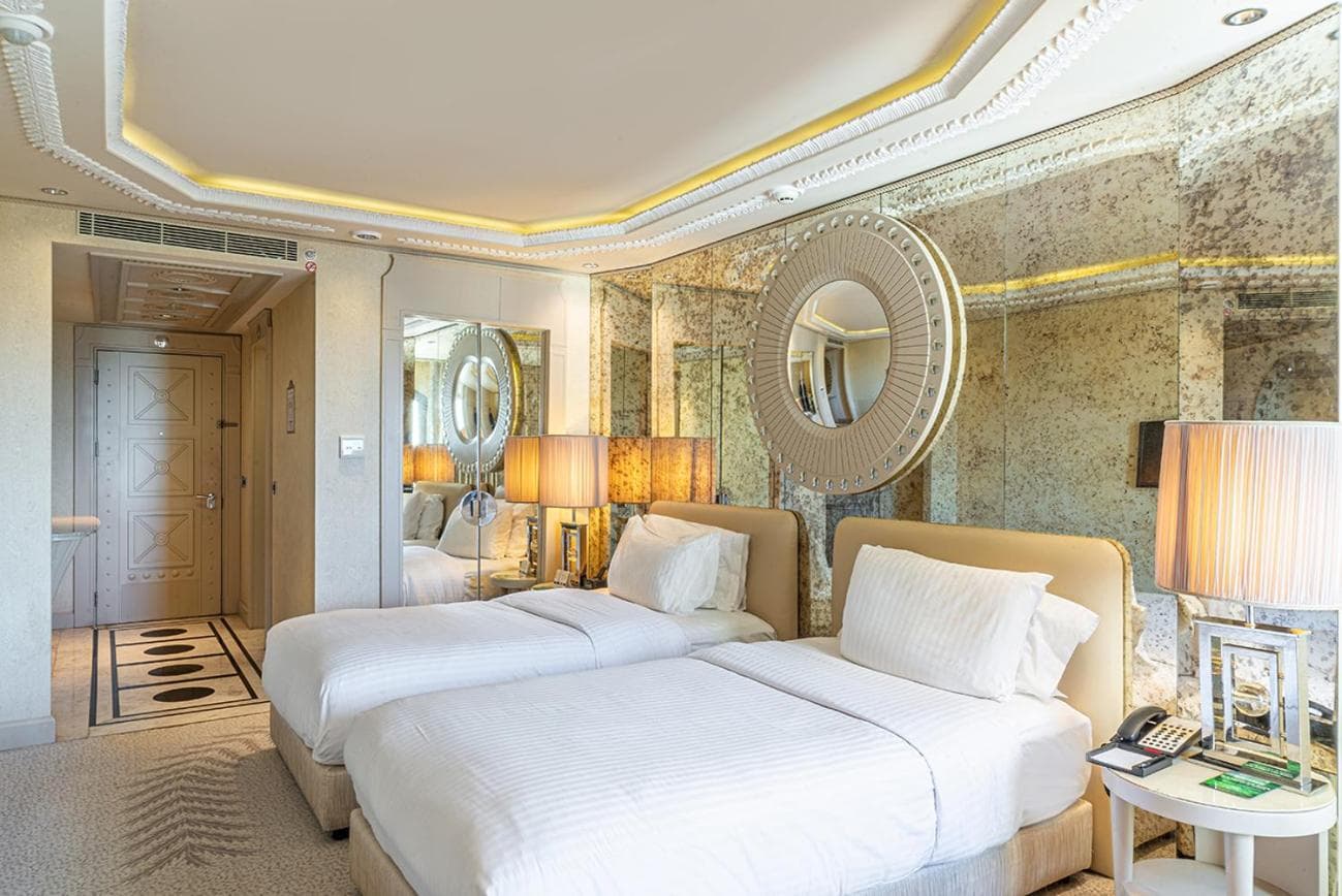 Wyndham Grand Istanbul Kalamış Marina Hotel — 20