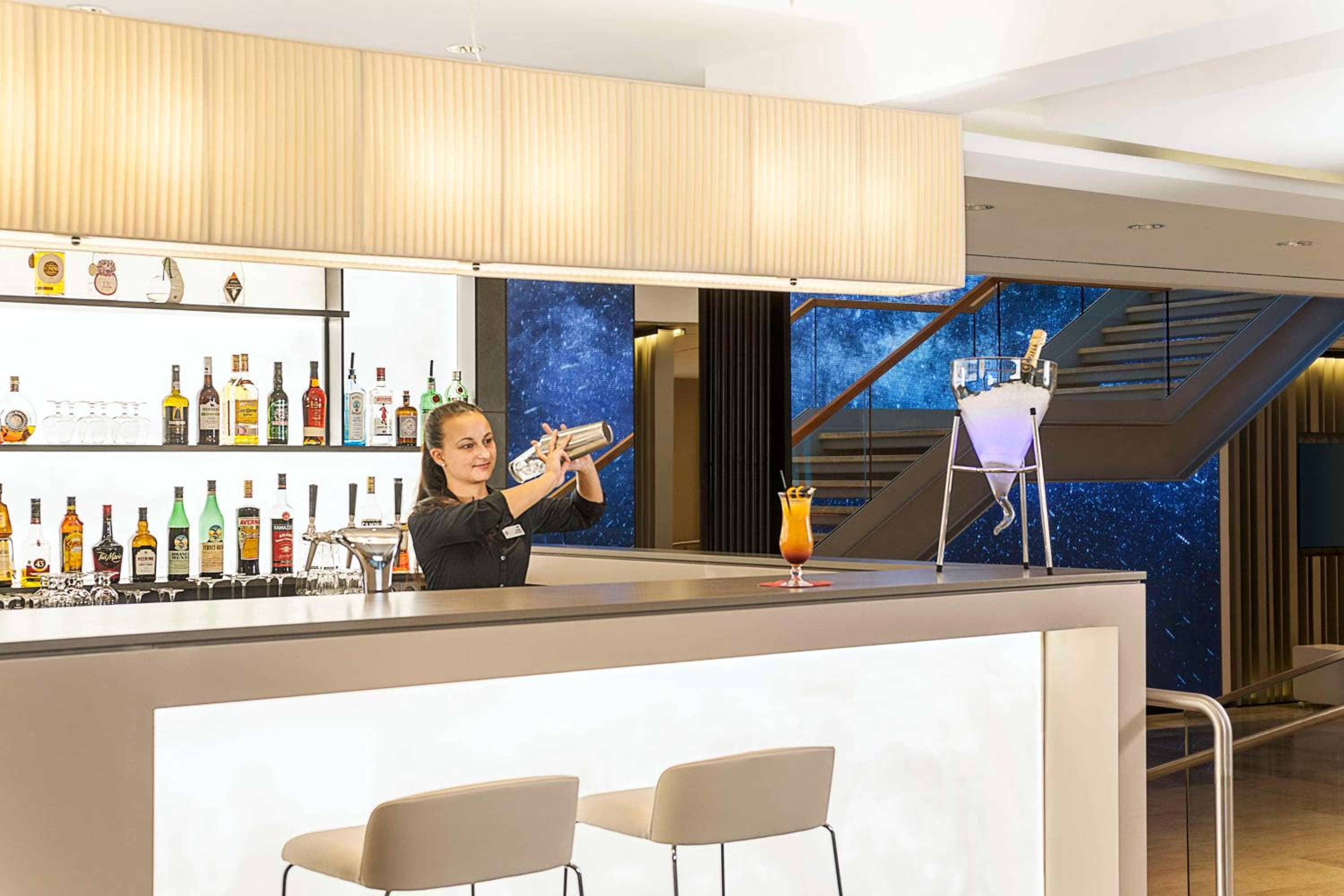 NH Collection Berlin Mitte Friedrichstrasse hotel, Friedrichstr. 96, Berlin, Germany — photo 8