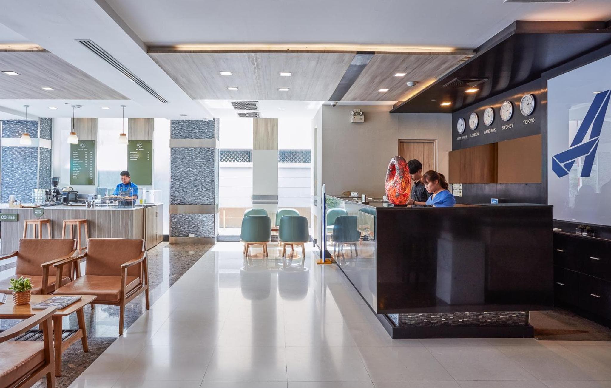Adelphi Suites Bangkok — 2