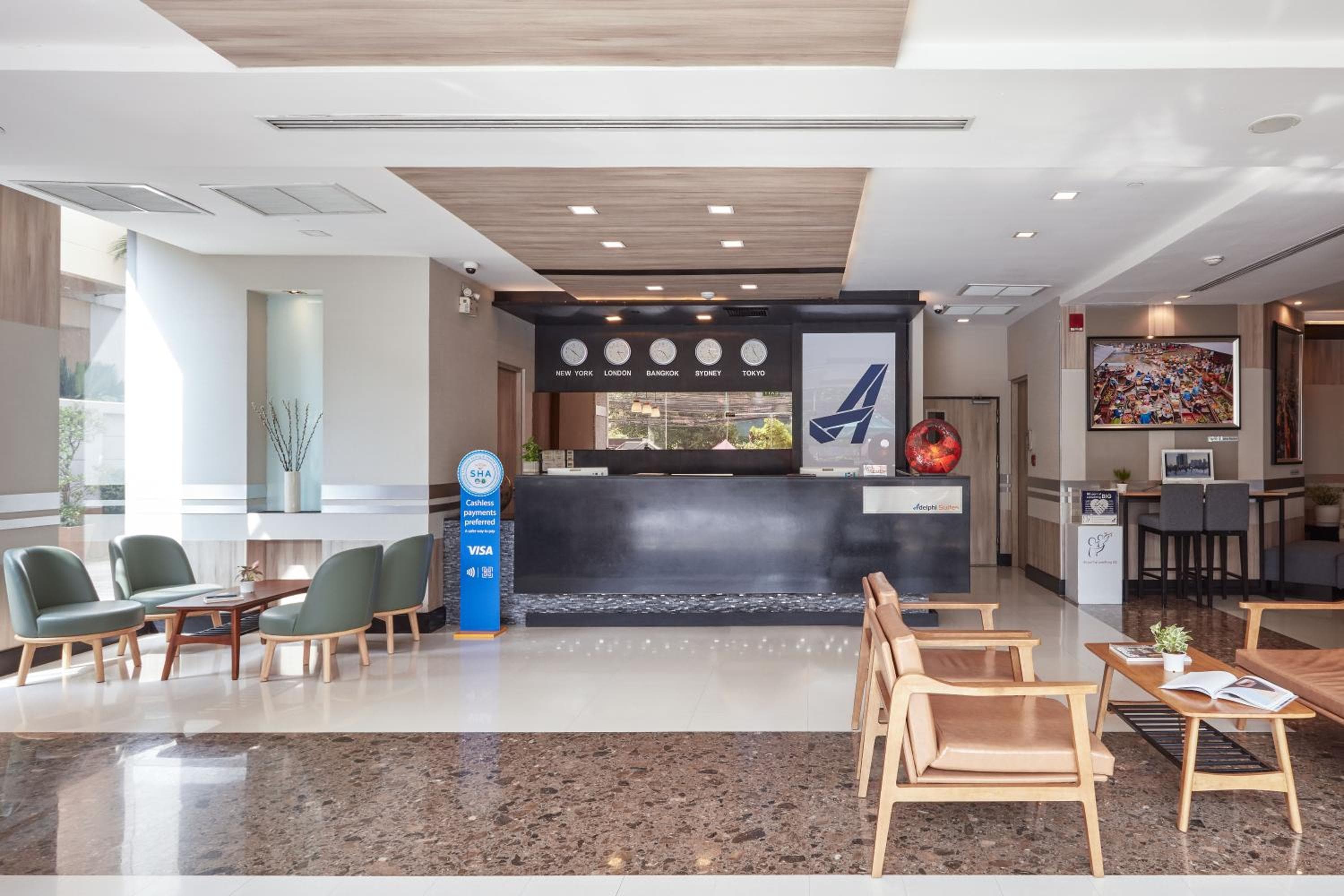 Adelphi Suites Bangkok — 4
