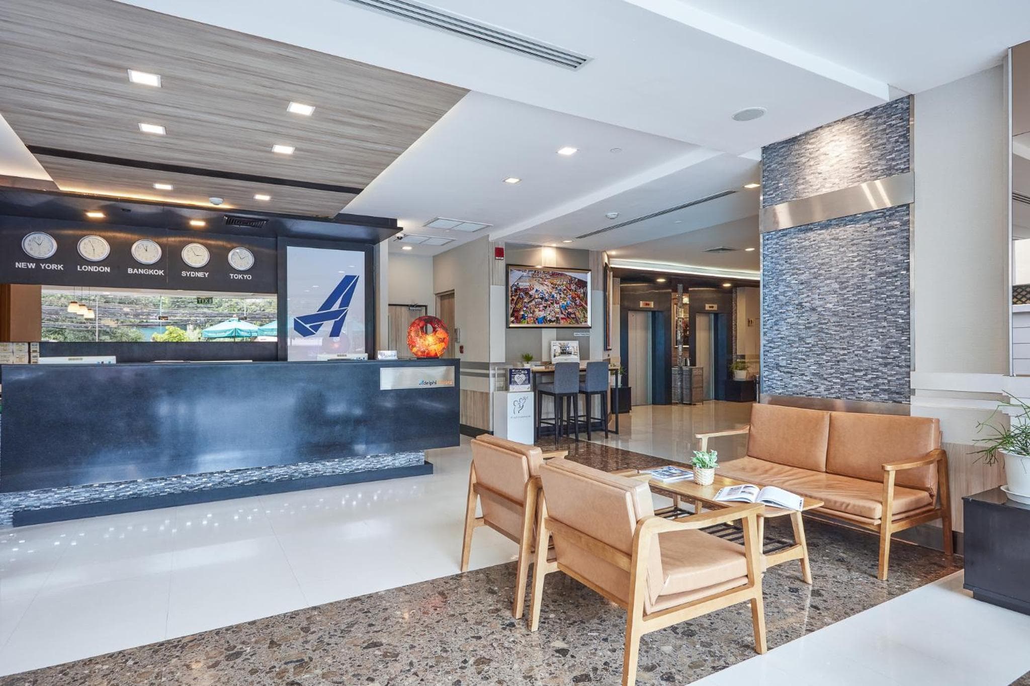 Adelphi Suites Bangkok — 6