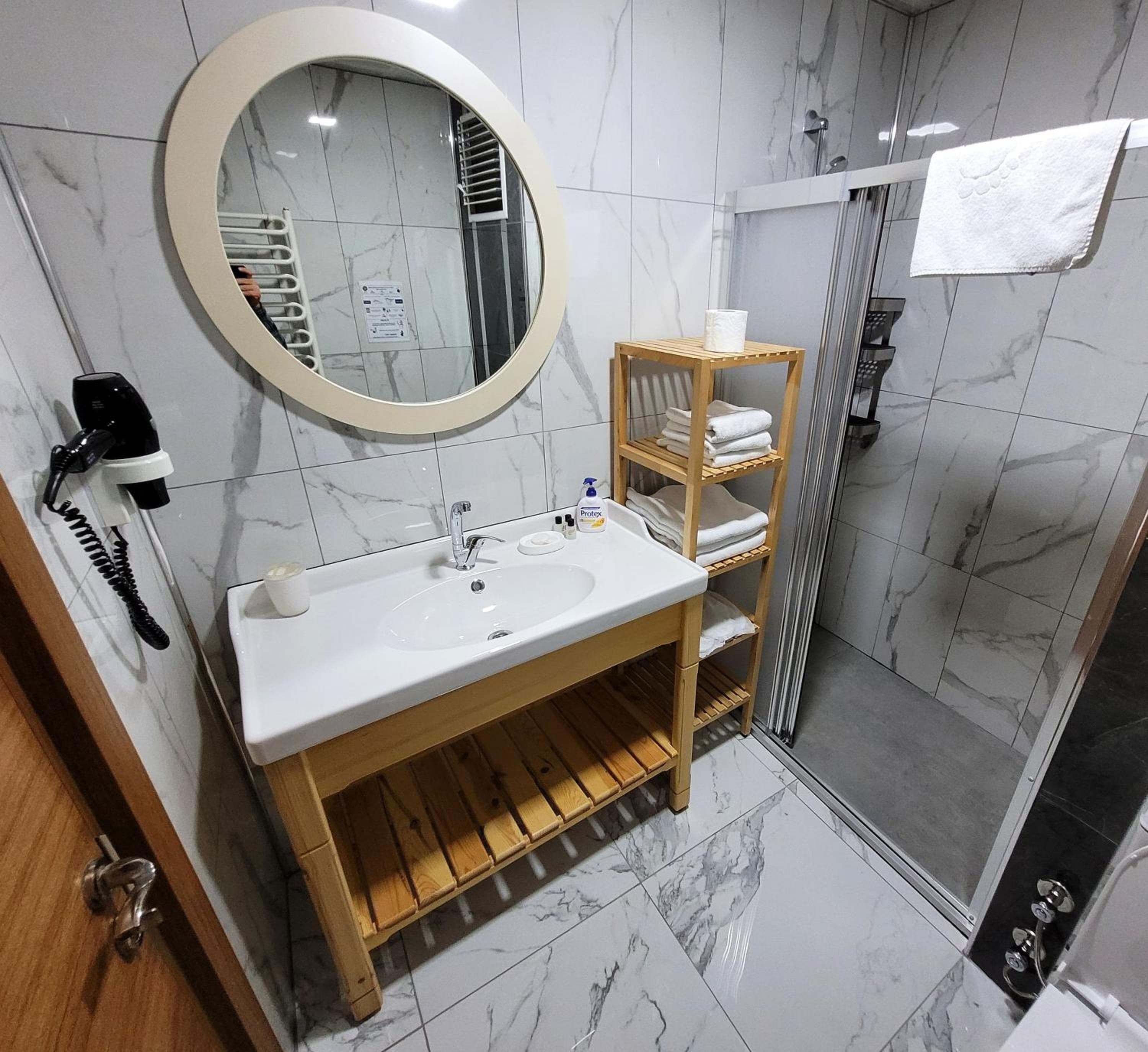 Saruhan Hotel — 25