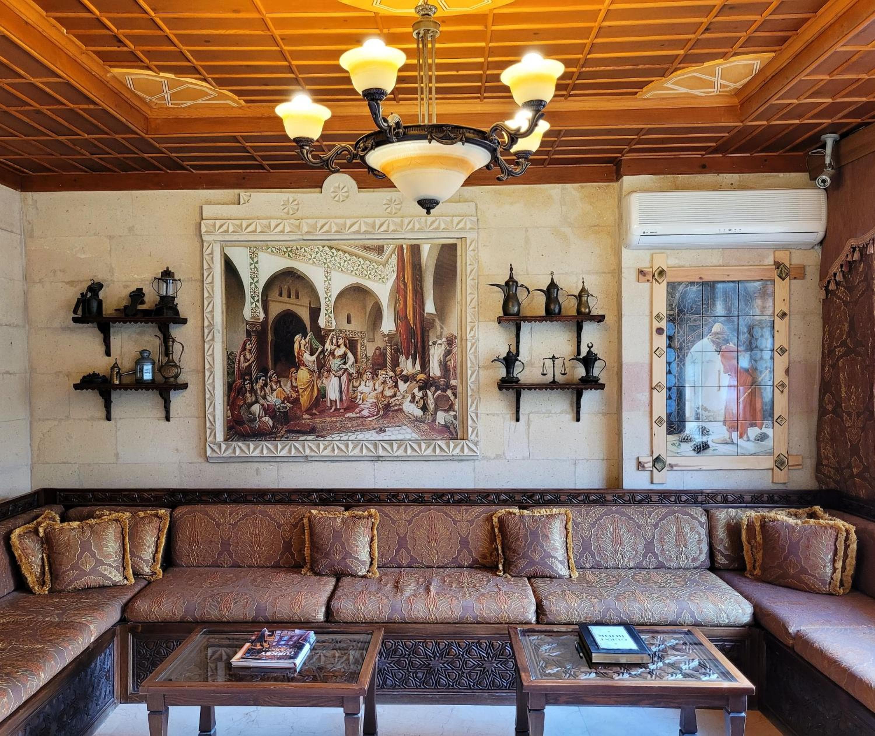 Hotel Saruhan — 10