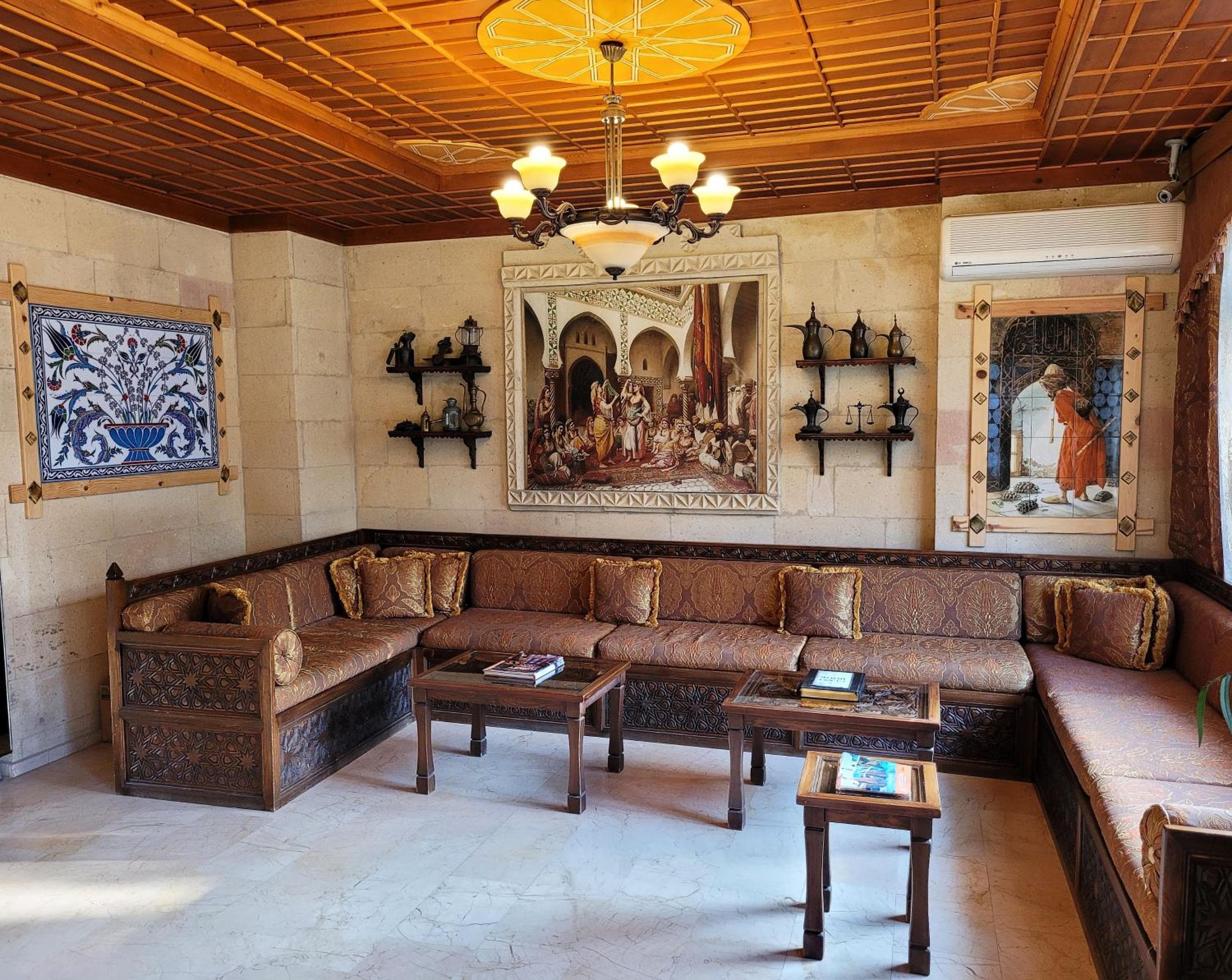 Hotel Saruhan — 12