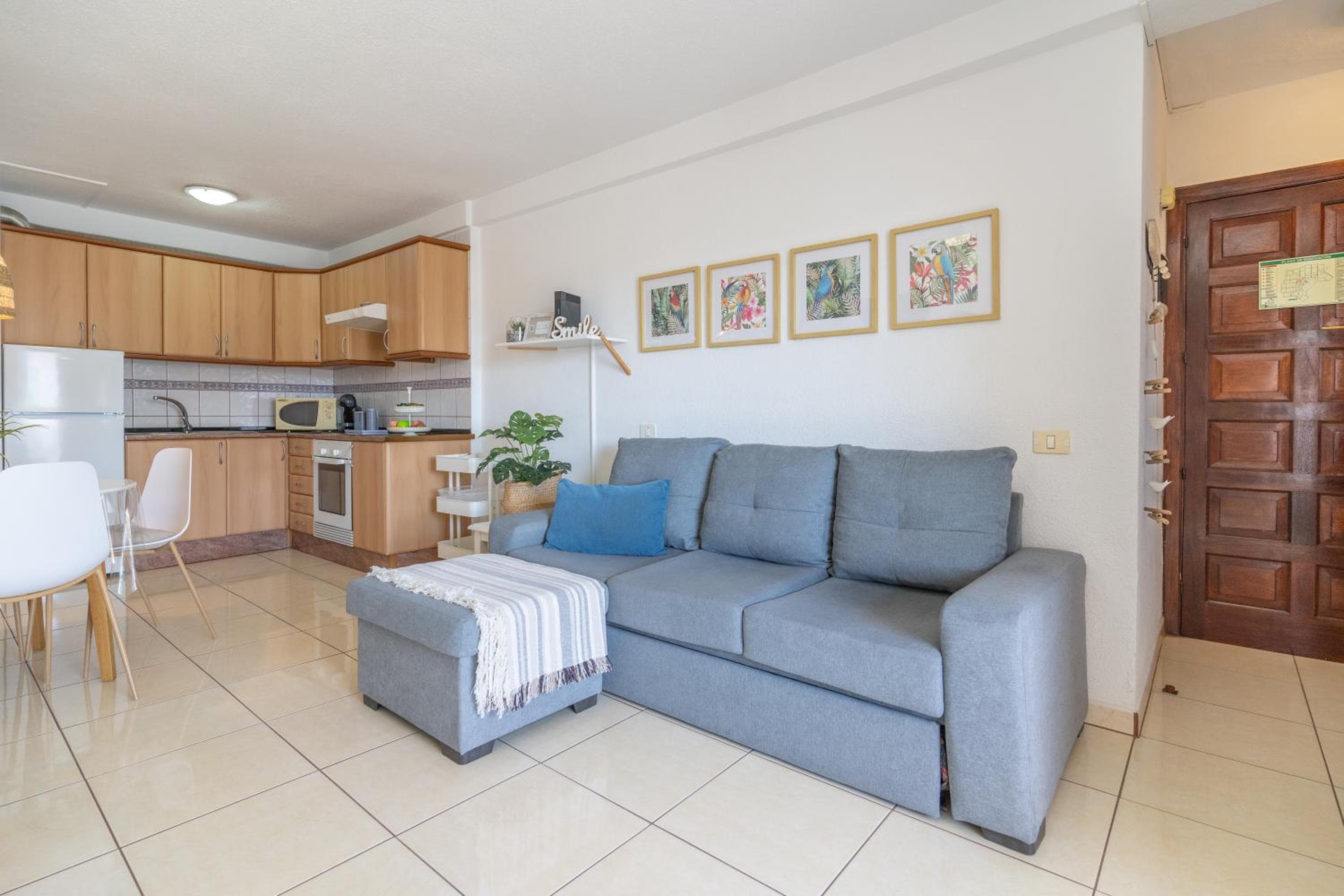 GO2TENERIFE Apart'Smile Las Americas Center & Heated Pool — 3