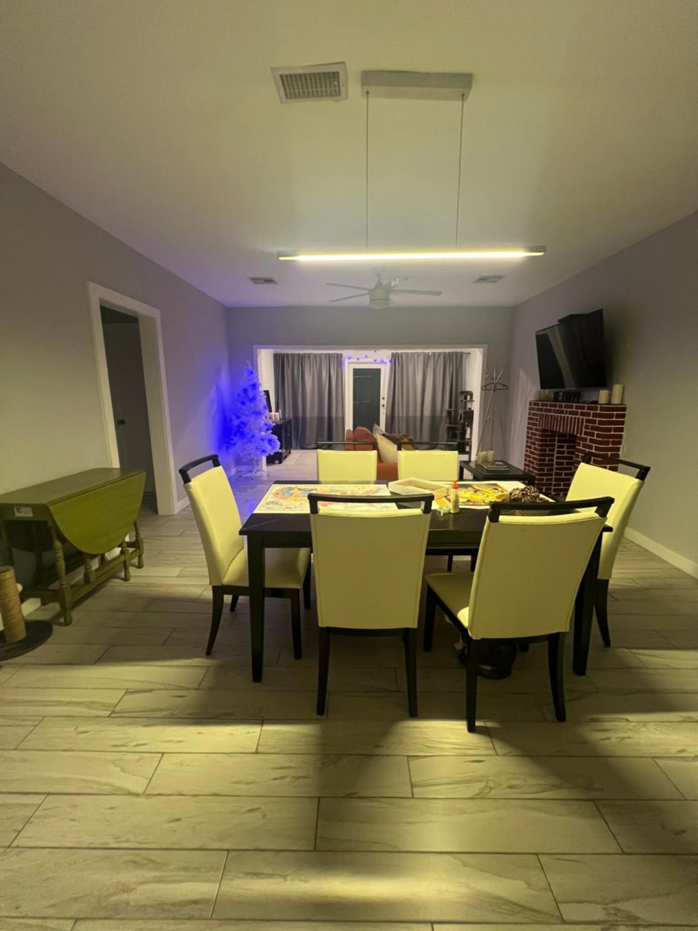 Cozy room in a quiet home — 1