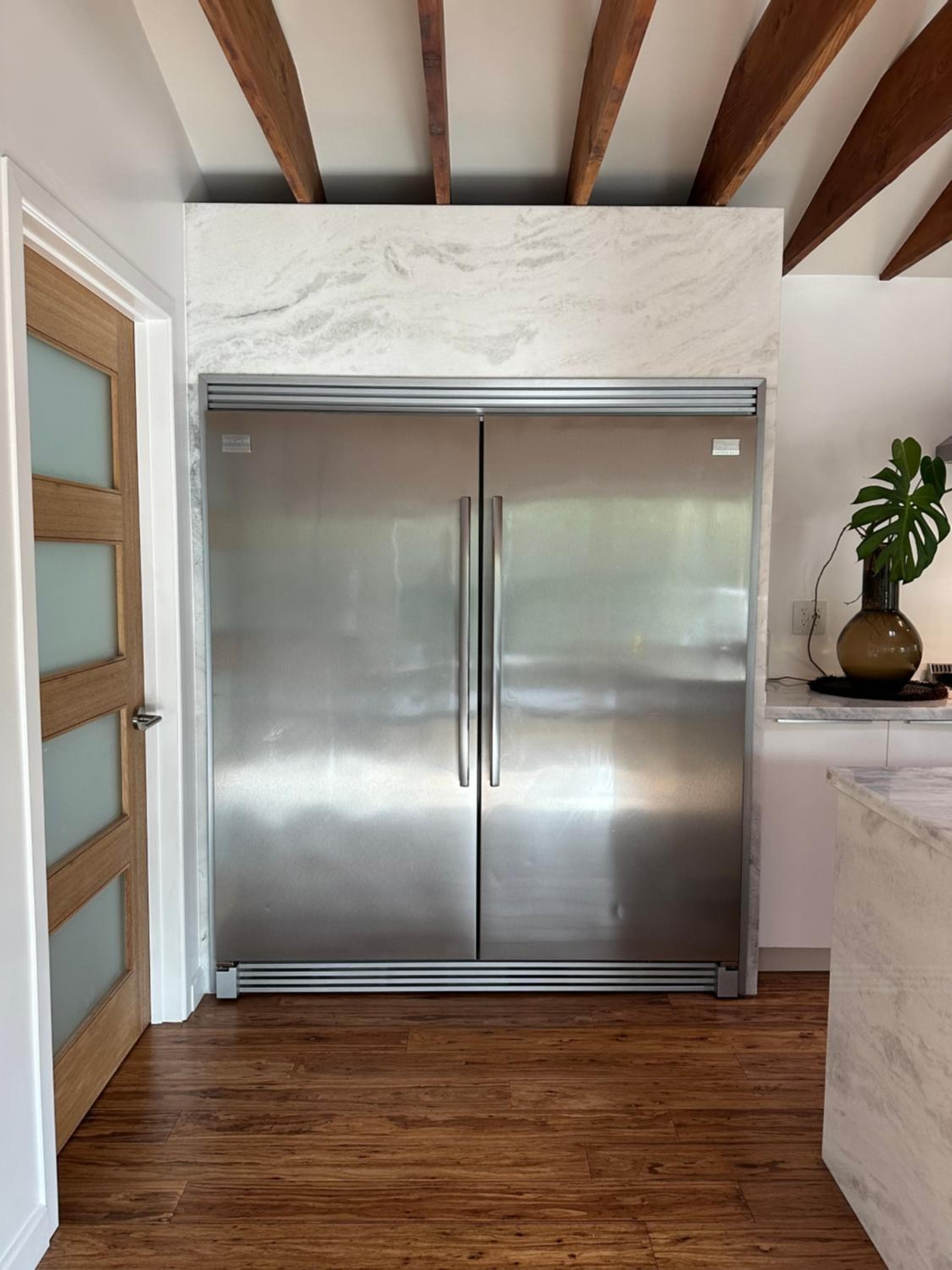 Spacious Resort Getaway @ Echo Park Ranch - Luxury indoor/ outdoor home steps from Sunset Blvd, Echo Park Lake, Dodgers Stadium — 2