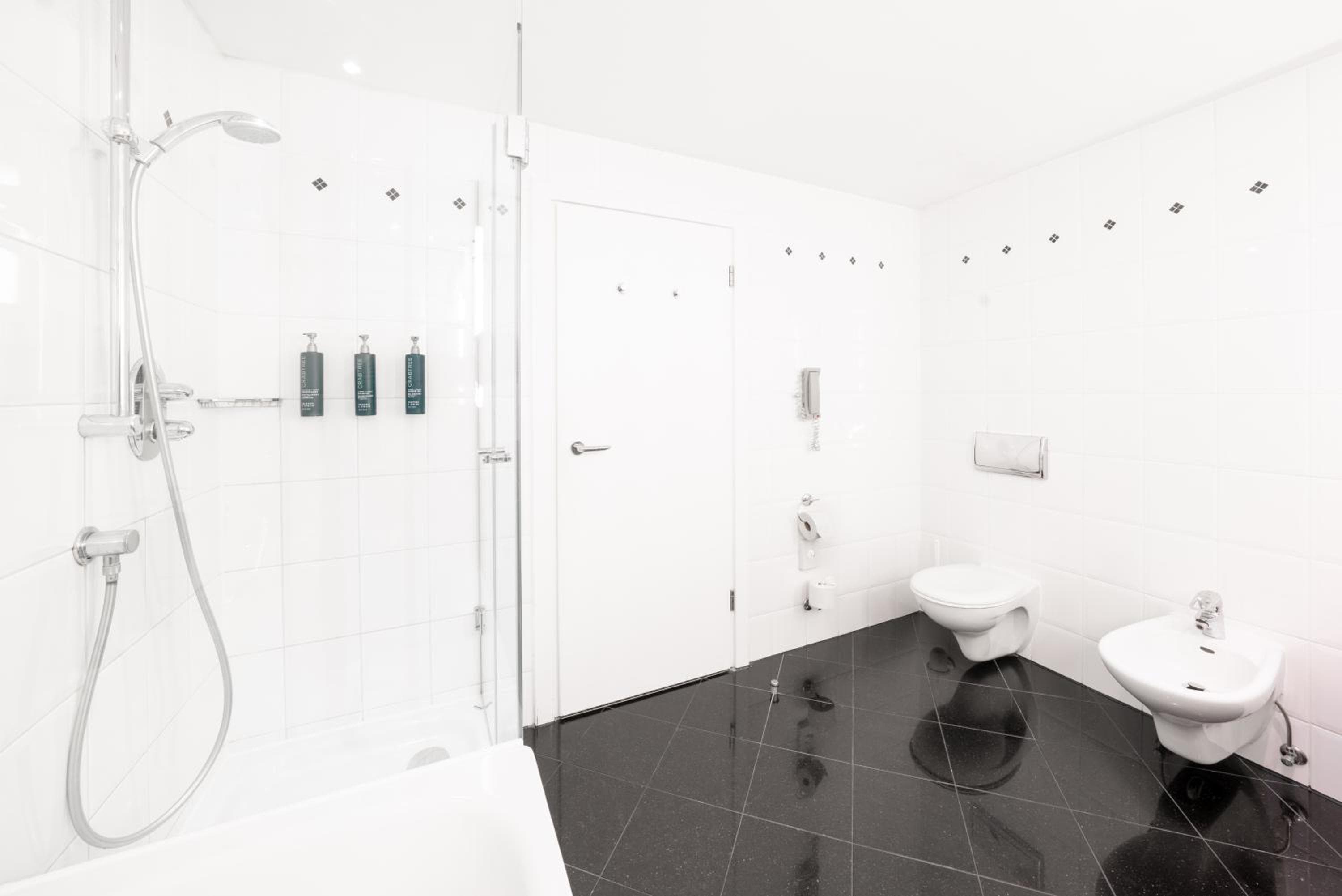 Hilton Berlin hotel, Anton-Wilhelm-Amo-Str. 30, Berlin, Germany — photo 177