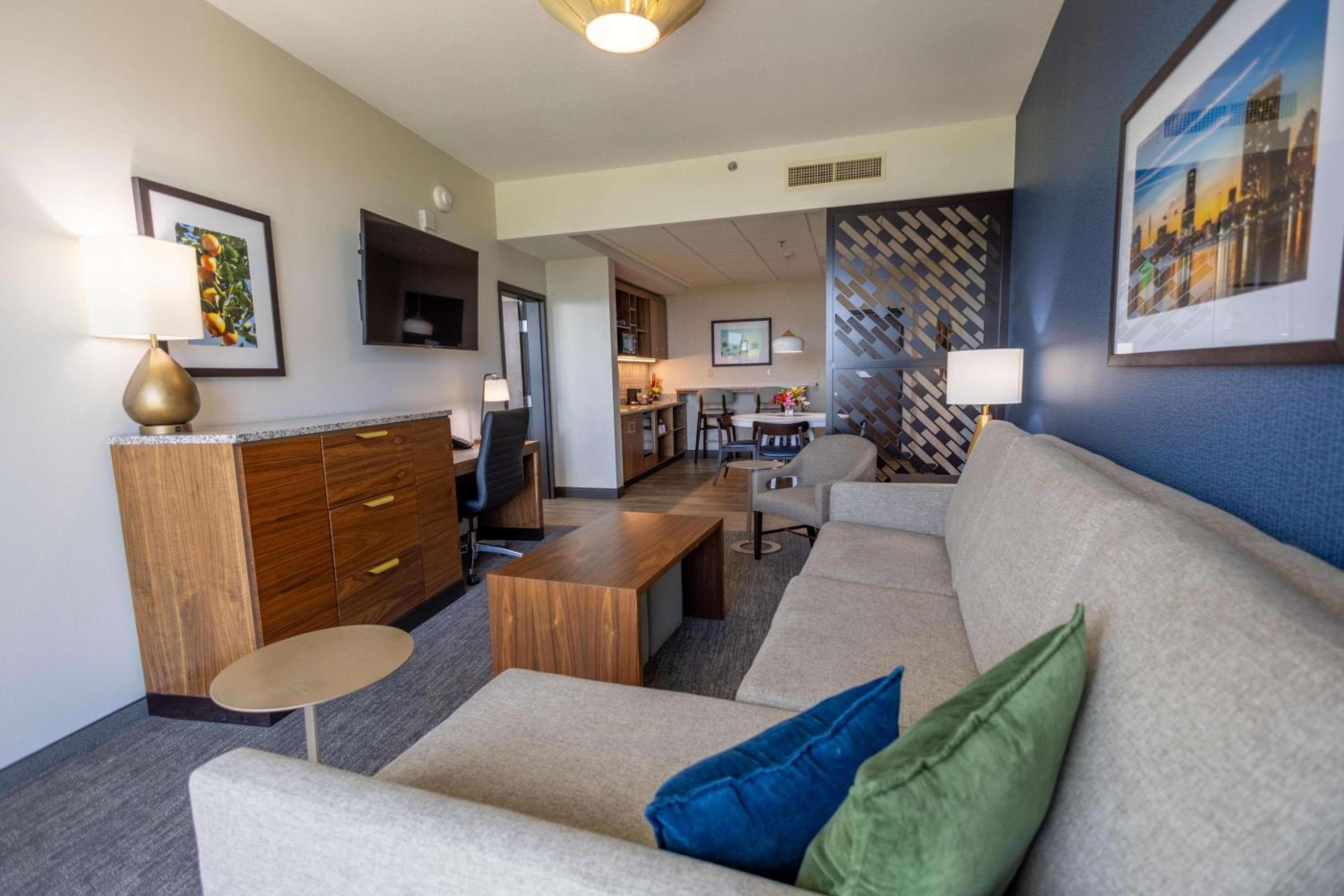 Drury Plaza Hotel Orlando - Disney Springs Area — 8