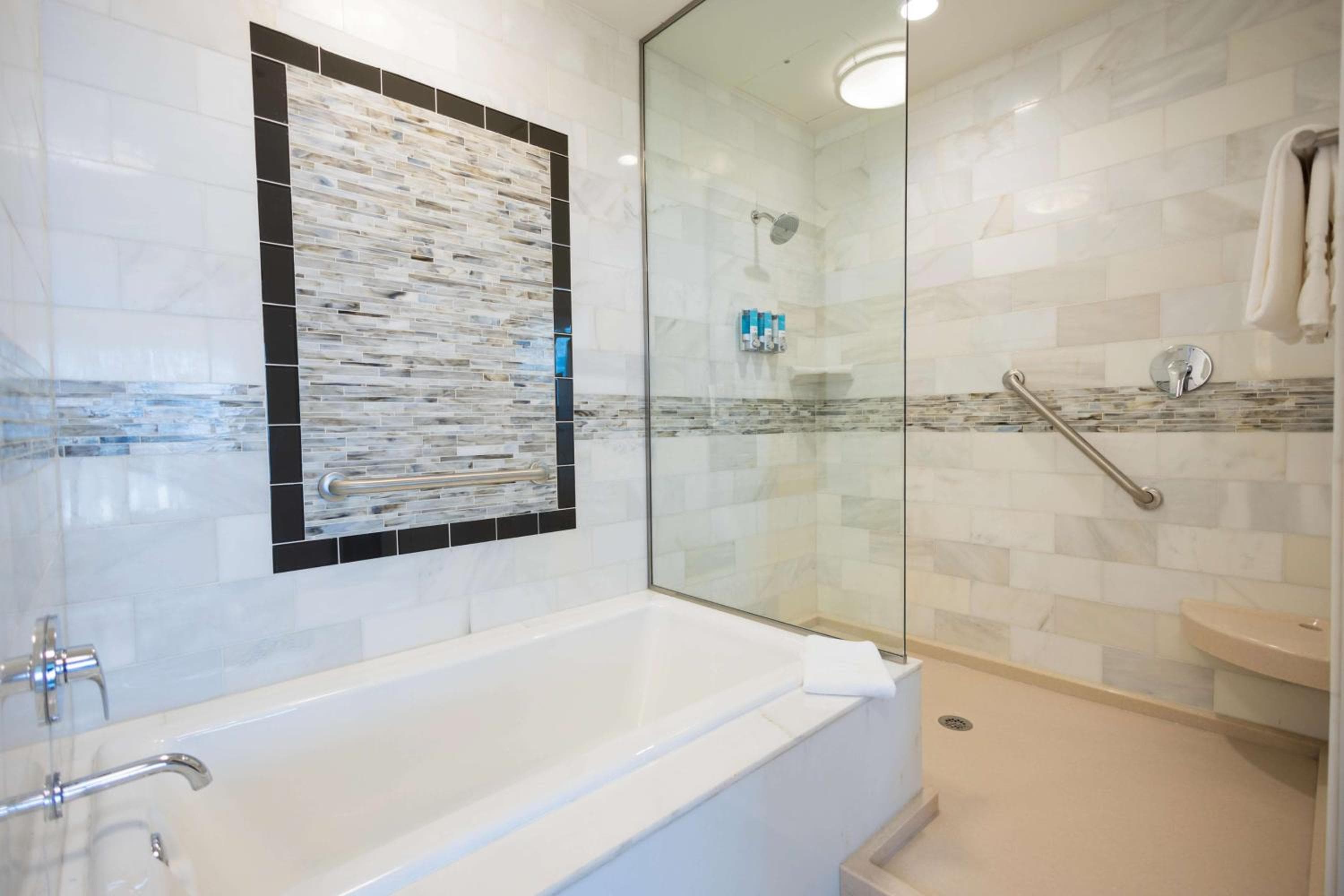 Drury Plaza Hotel Orlando - Disney Springs Area — 28