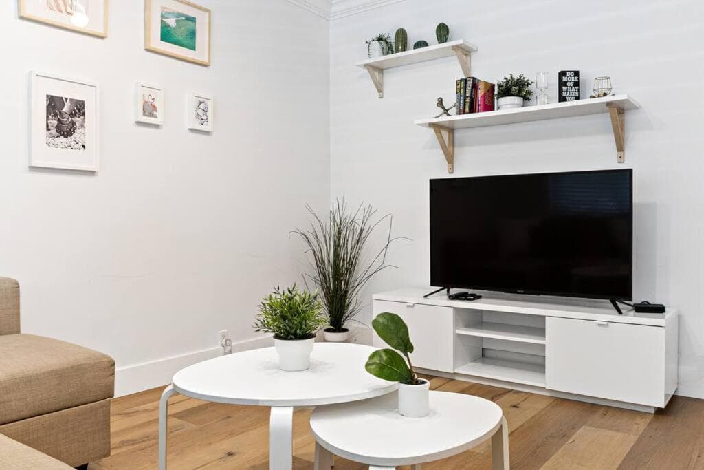 Charming Apartment near Las Olas Blvd — 23