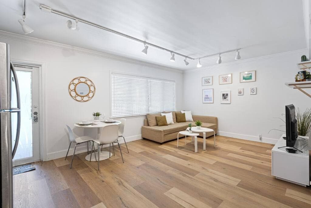 Charming Apartment near Las Olas Blvd — 20