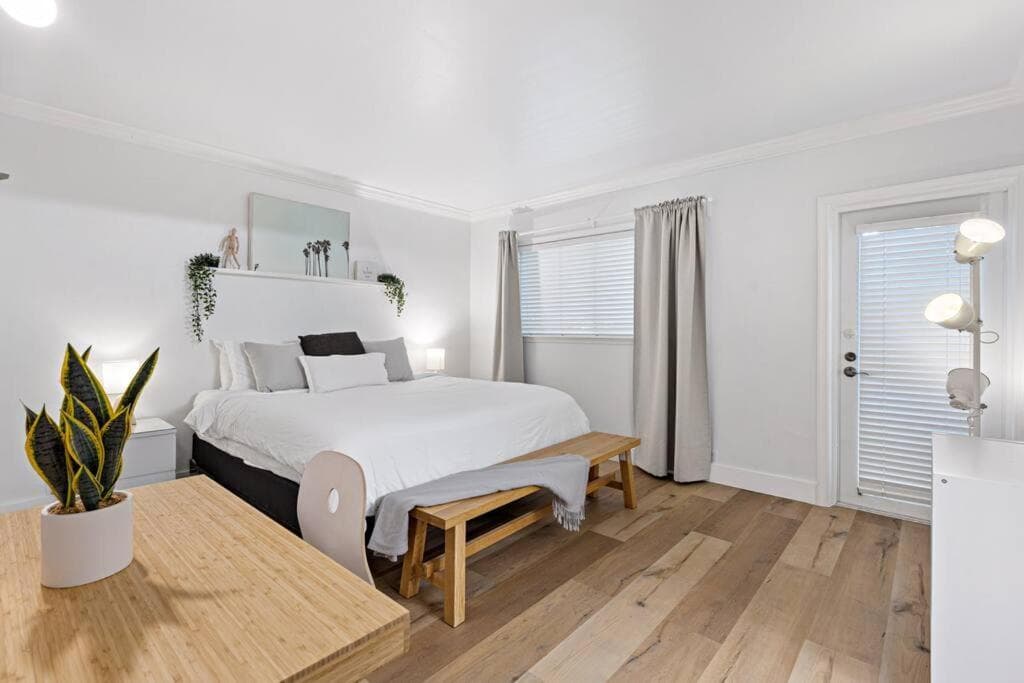 Charming Apartment near Las Olas Blvd — 17