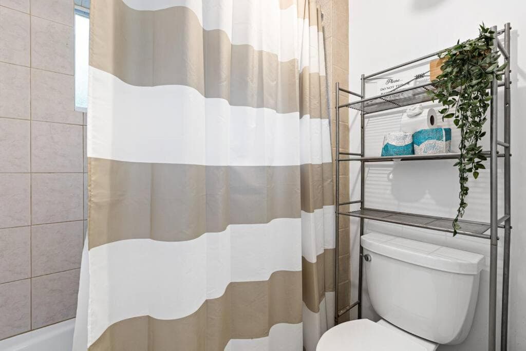 Charming Apartment near Las Olas Blvd — 8