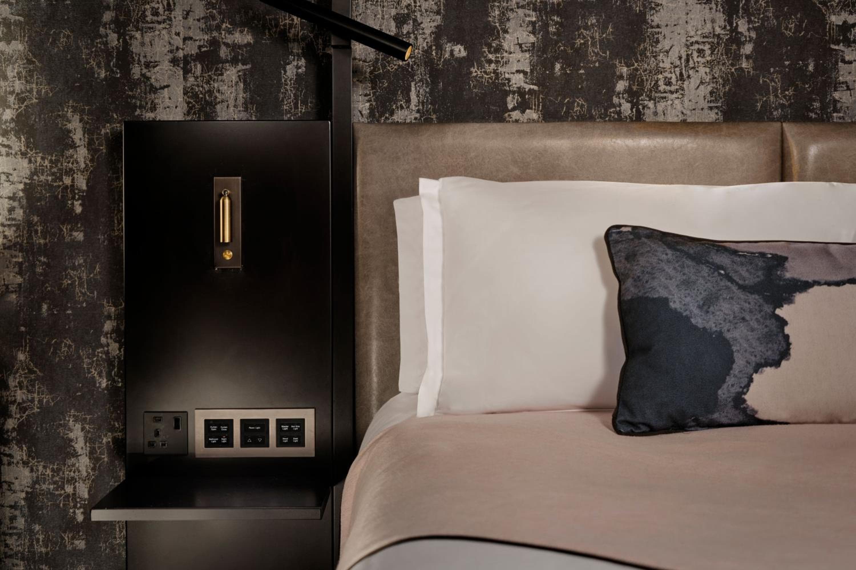 Montcalm Est, Collezione di autografi — 25