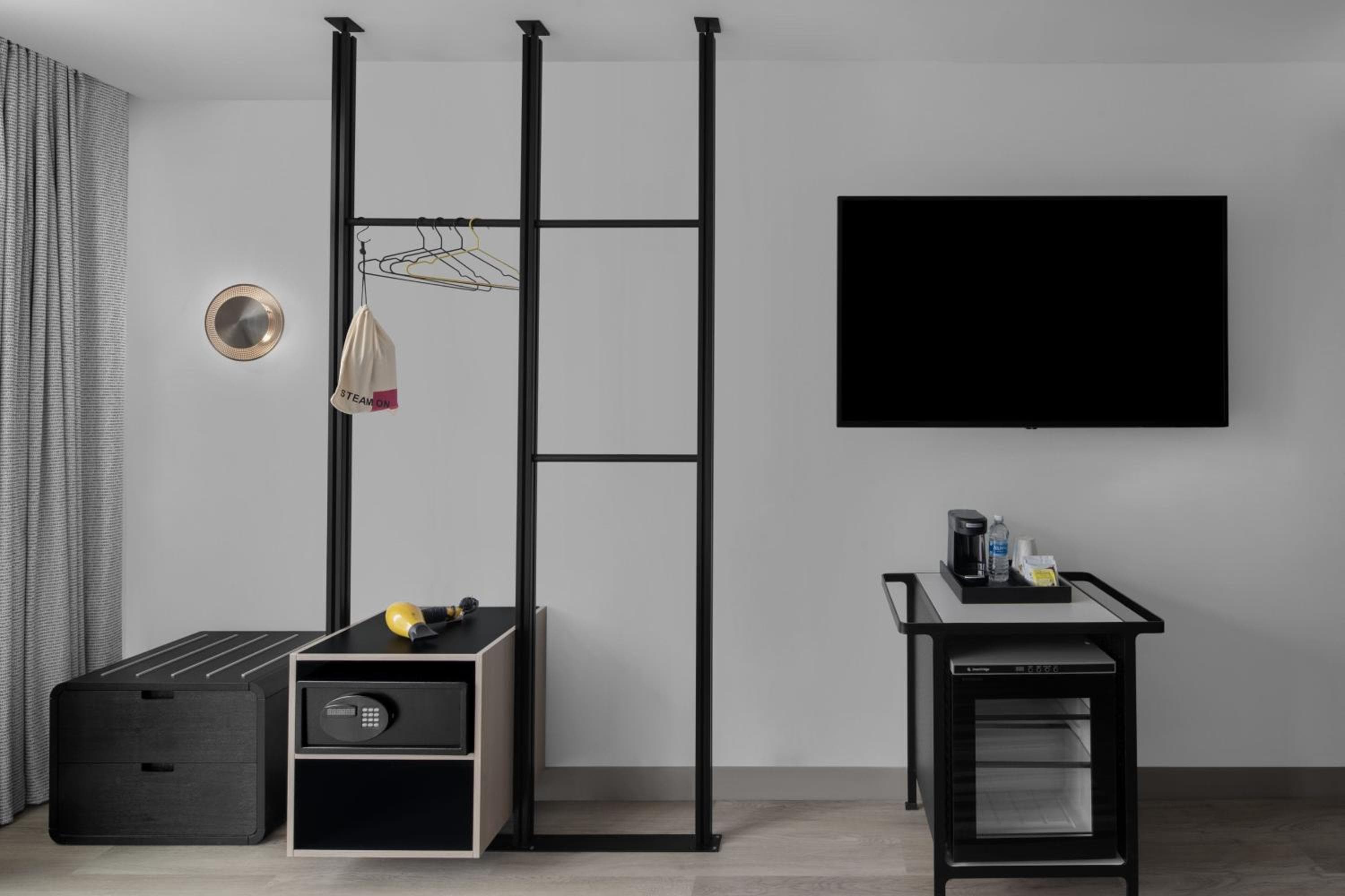 Aloft by Marriott New York Chelsea — 7