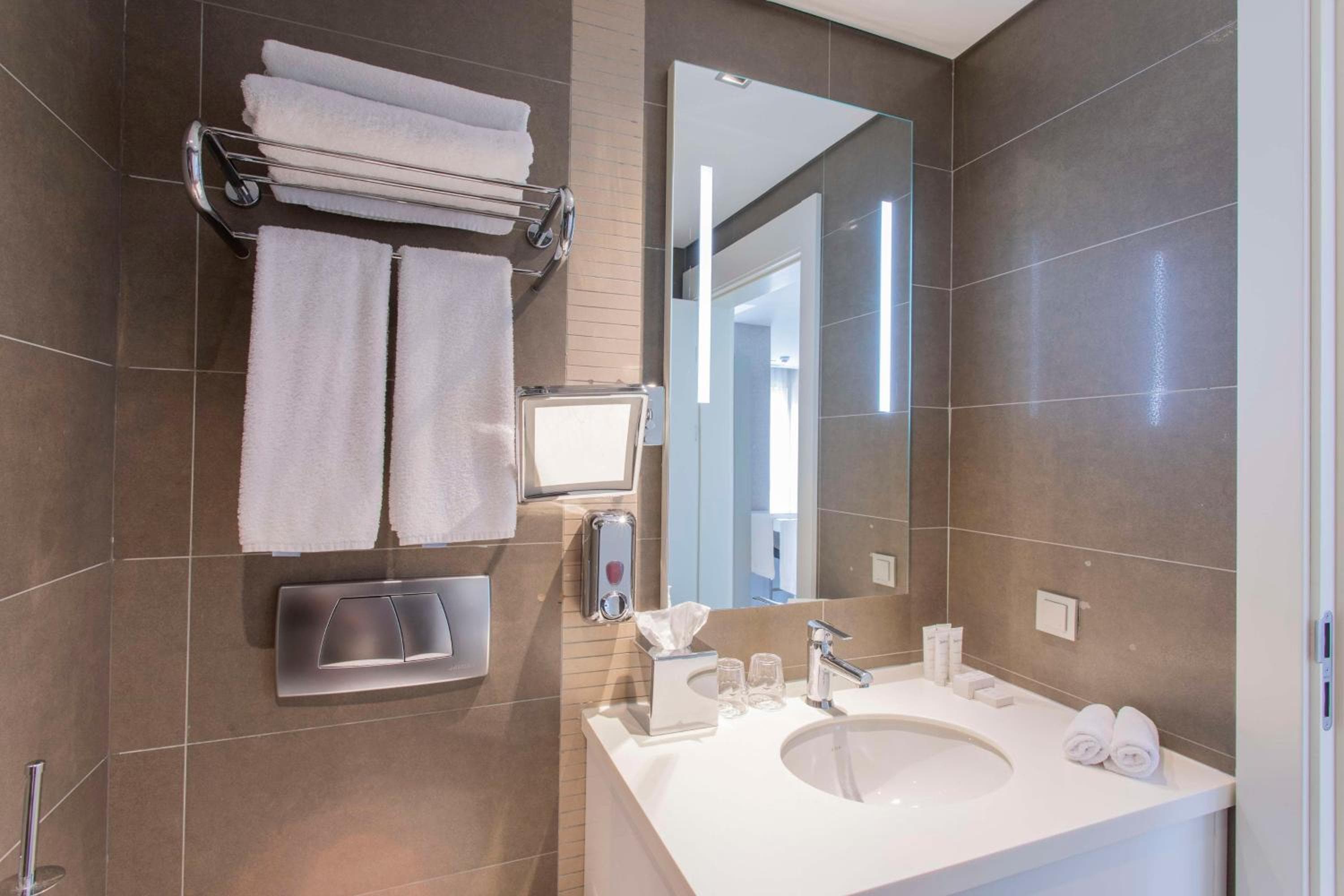 Radisson Residences Europa TEM Estambul — 14