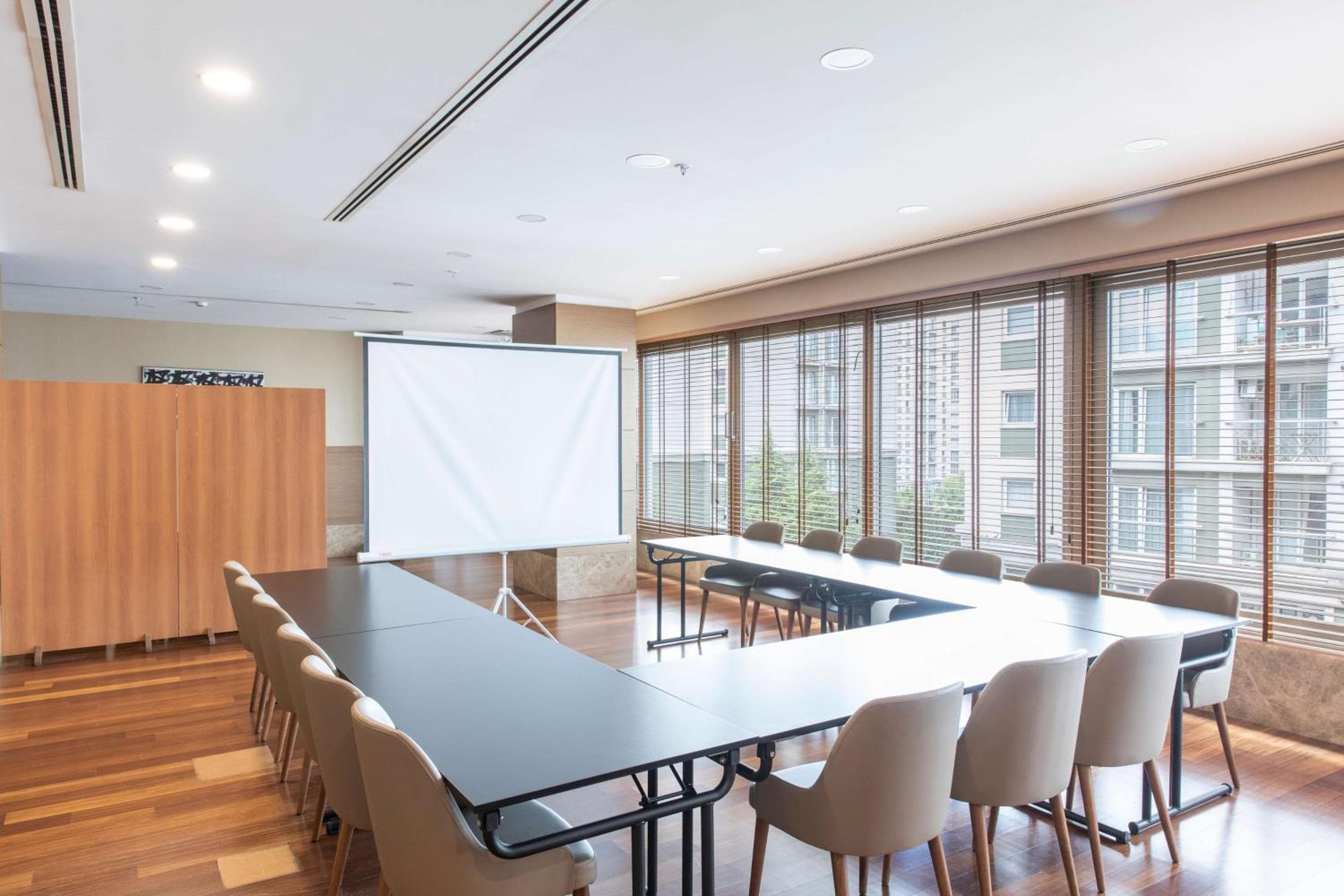 Radisson Residences Avrupa TEM Istanbul — 2