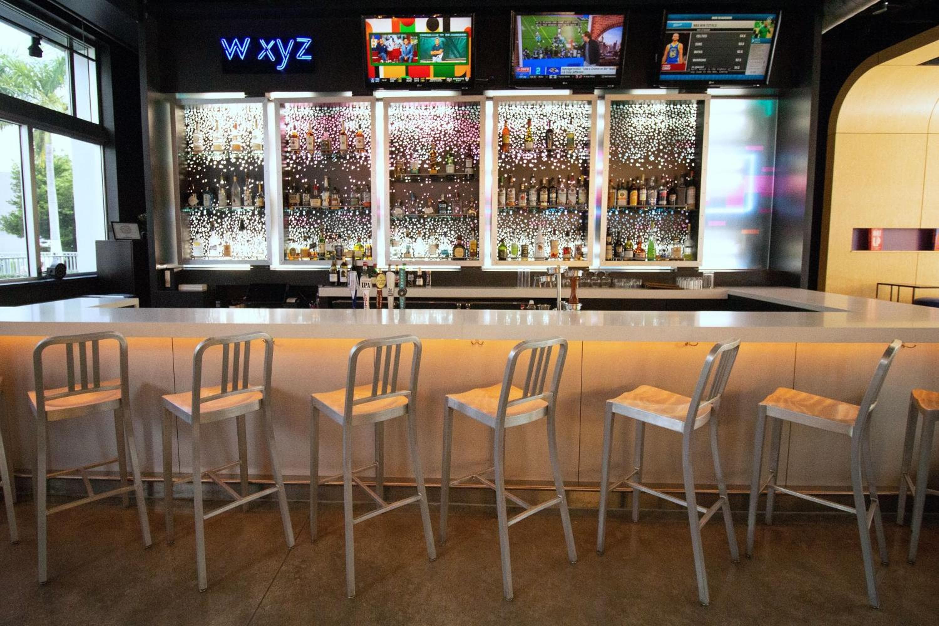 In alto Miami Doral — 18