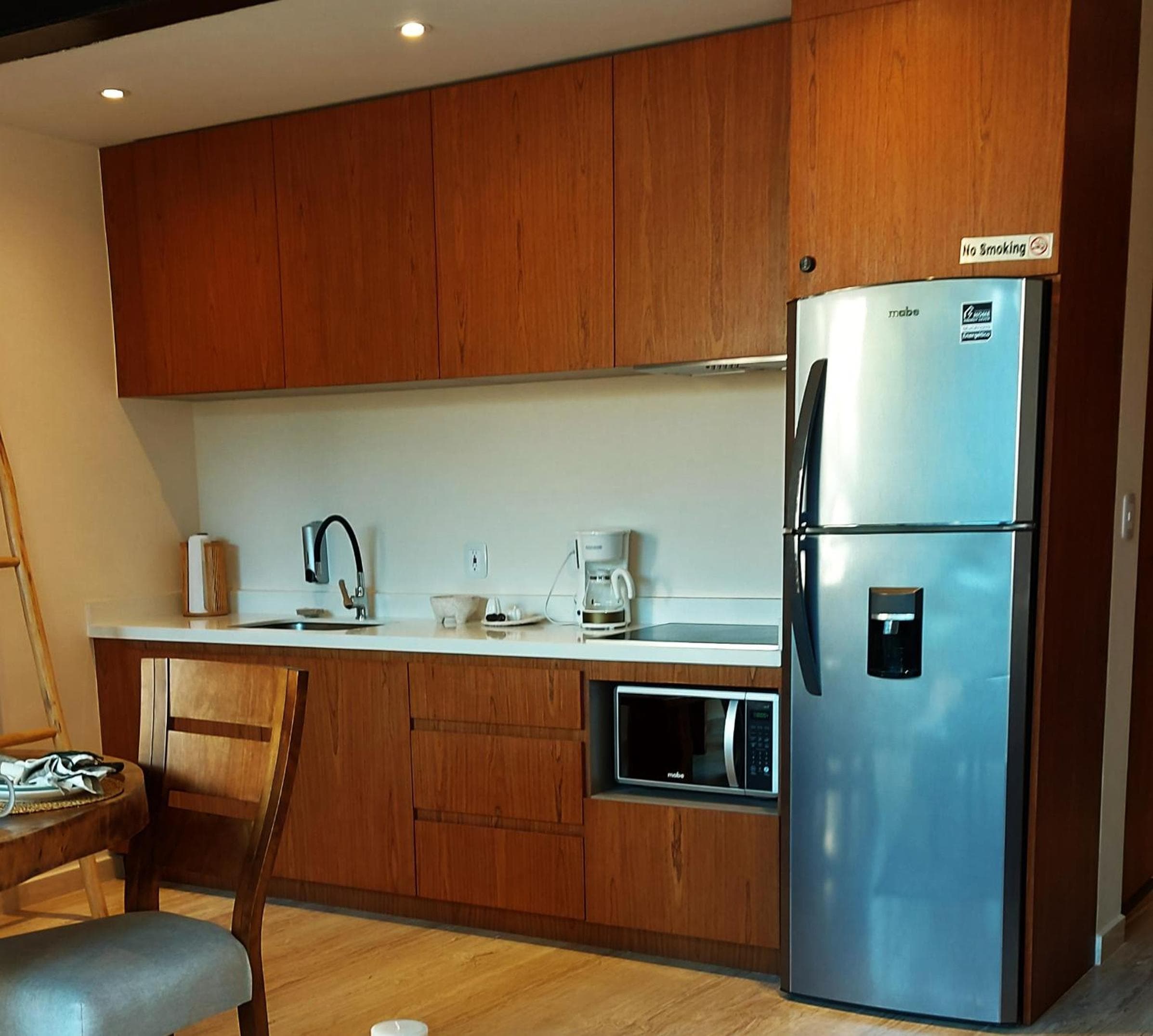 Luxury Jungle Loft, 7 Pools, Rooftop Panoramic View, Beach Shuttle, Fast WiFi — 23