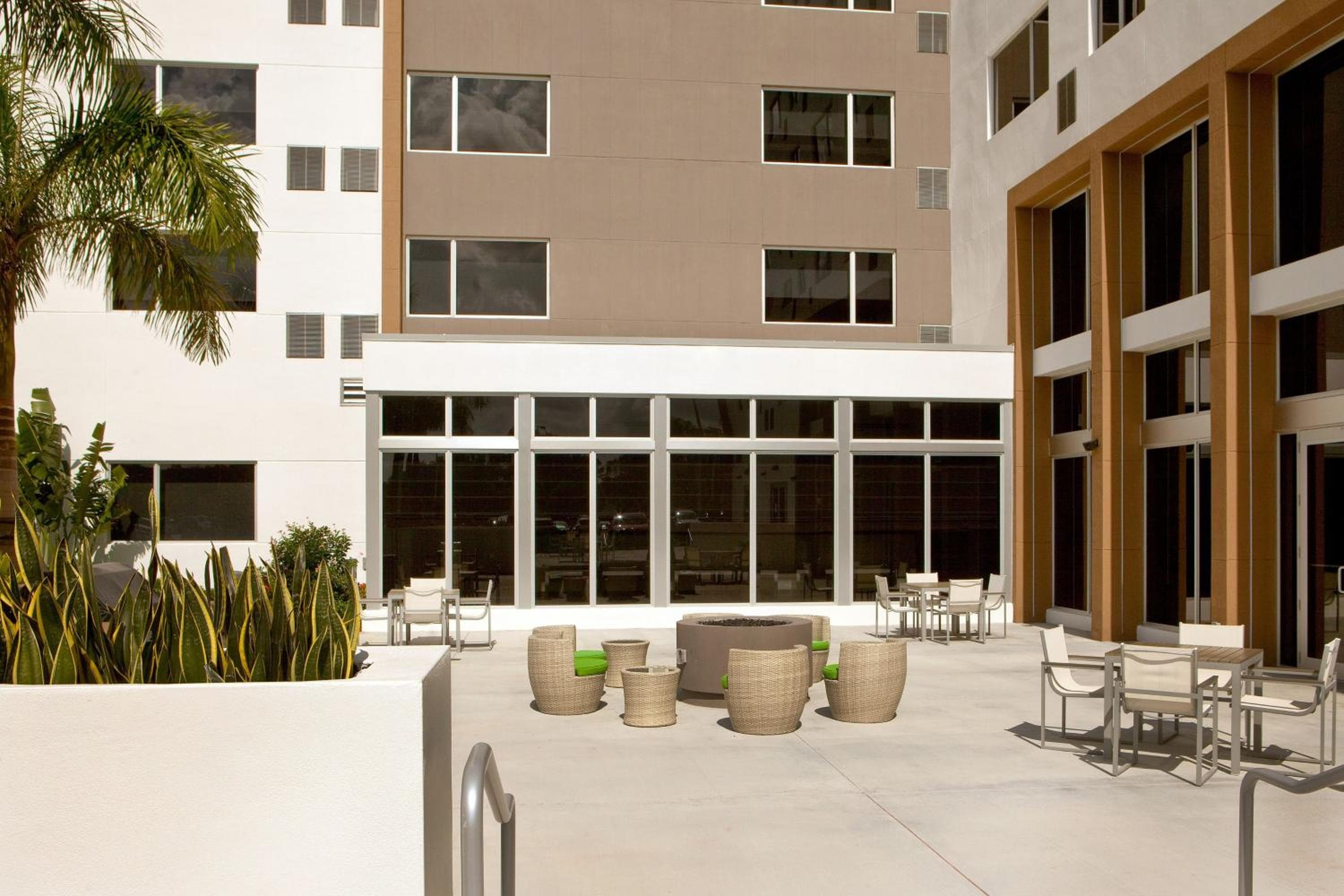 Element by Marriott Miami Doral — 3