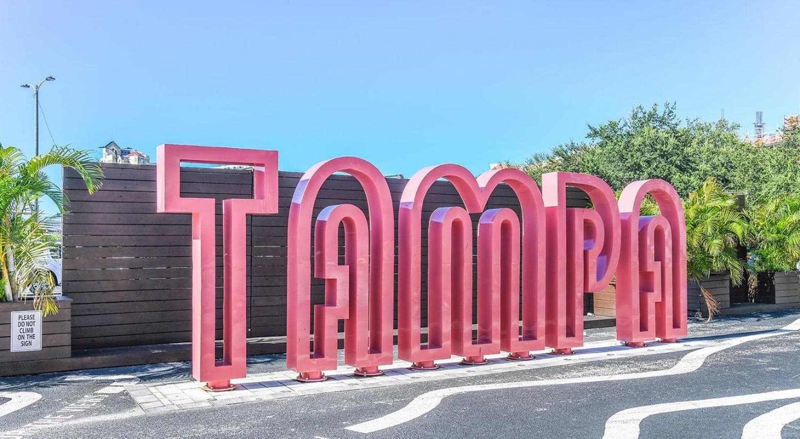 1BR Oasis in Downtown Tampa w Balcony & City Views — 17