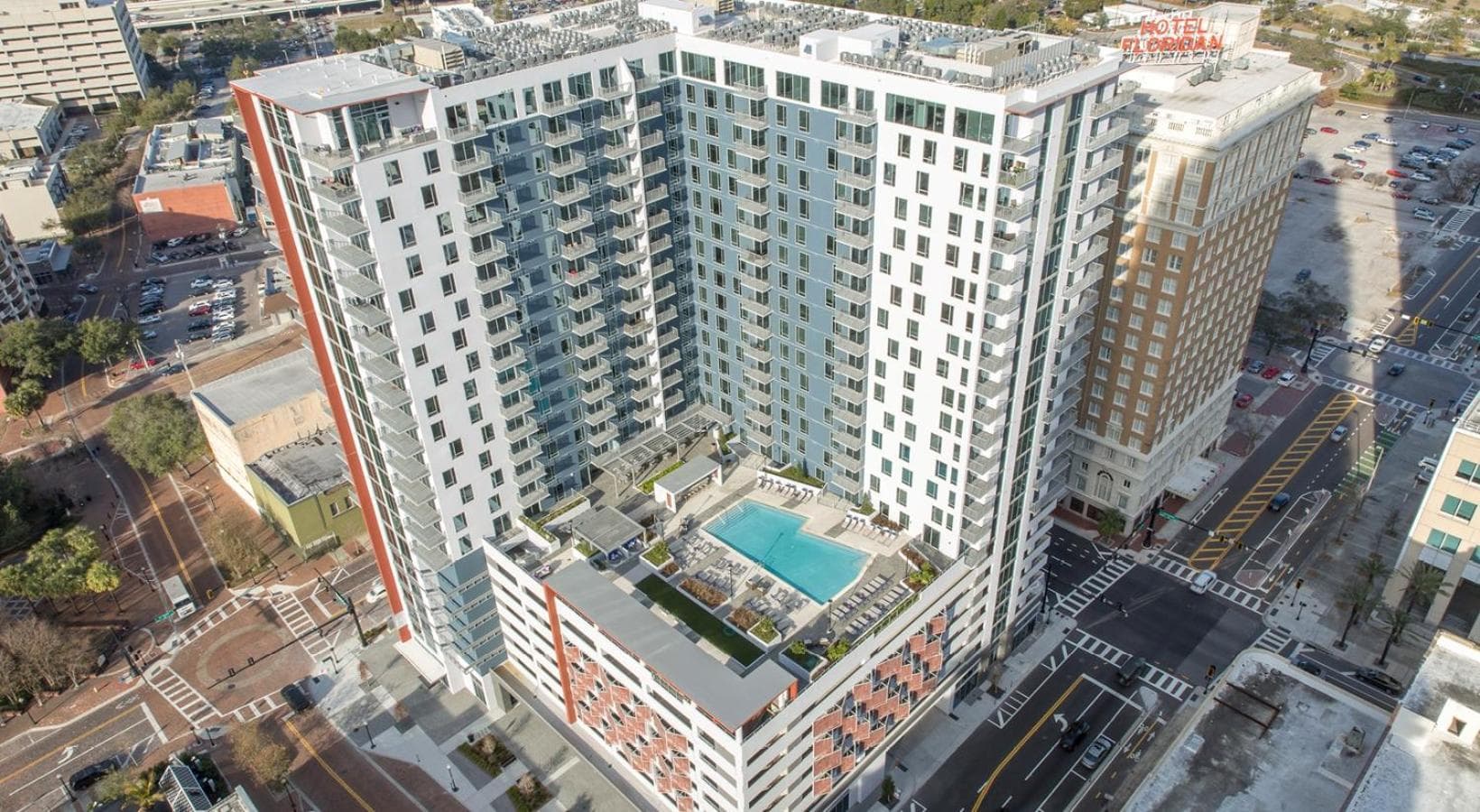 1BR Oasis in Downtown Tampa w Balcony & City Views — 1