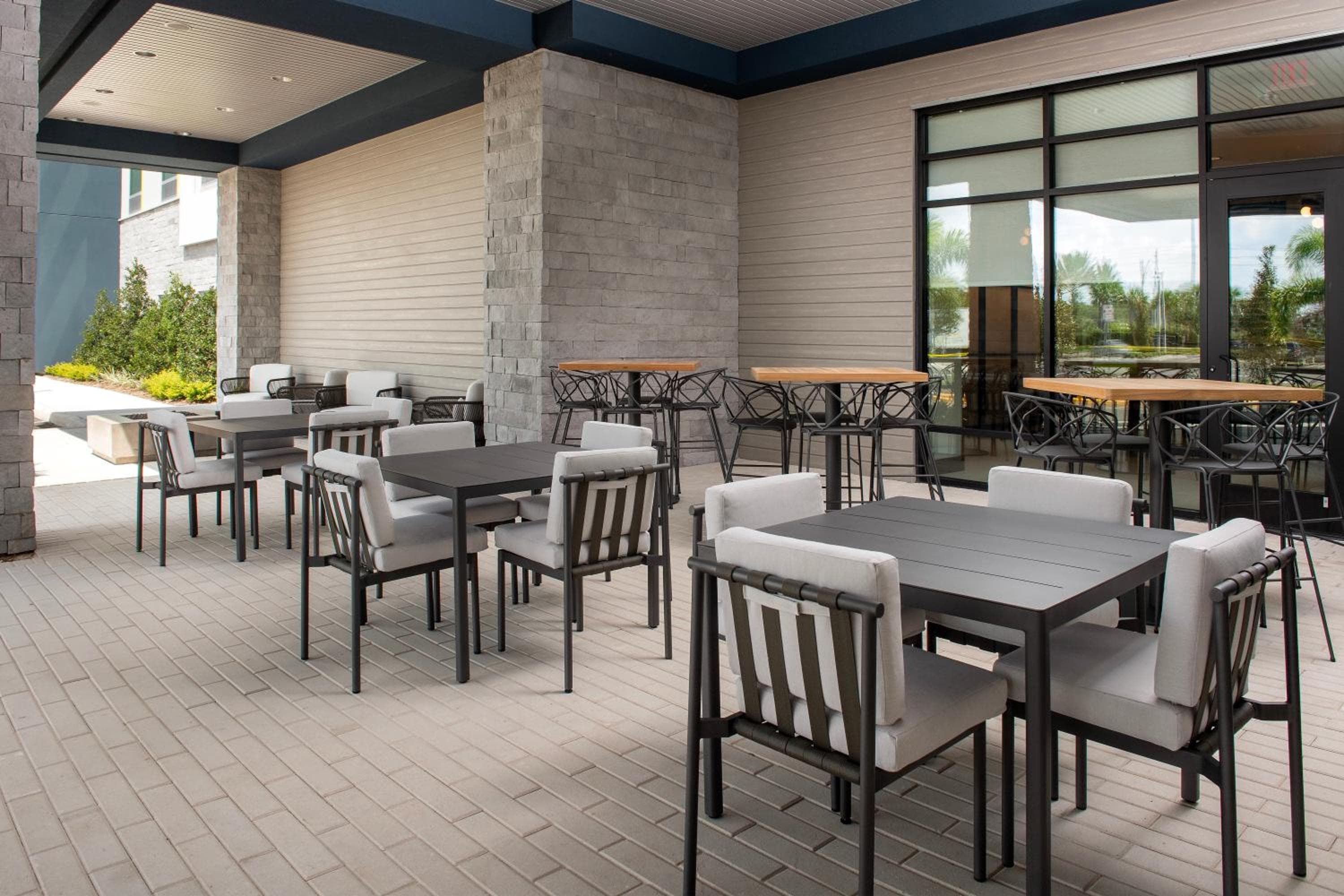 Hampton Inn Orlando Southeast Nona — 19