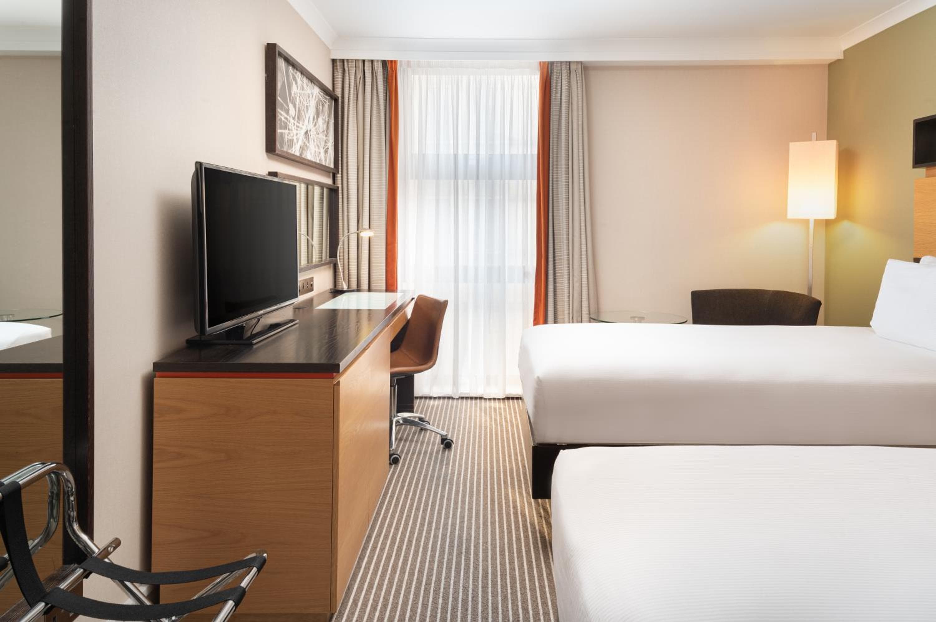 Hilton London Kensington Hotel — 3