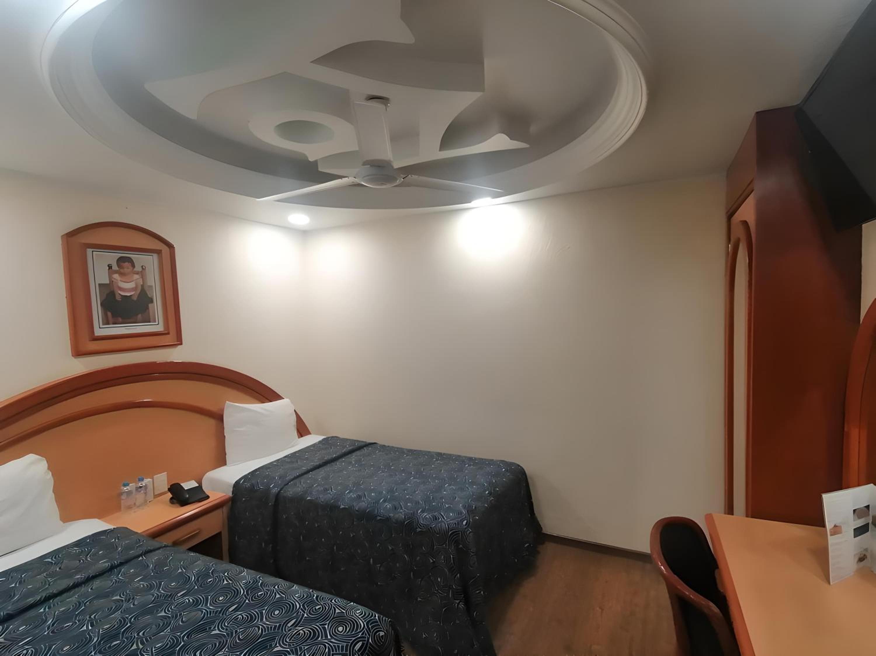 Hotel Diligencias — 30