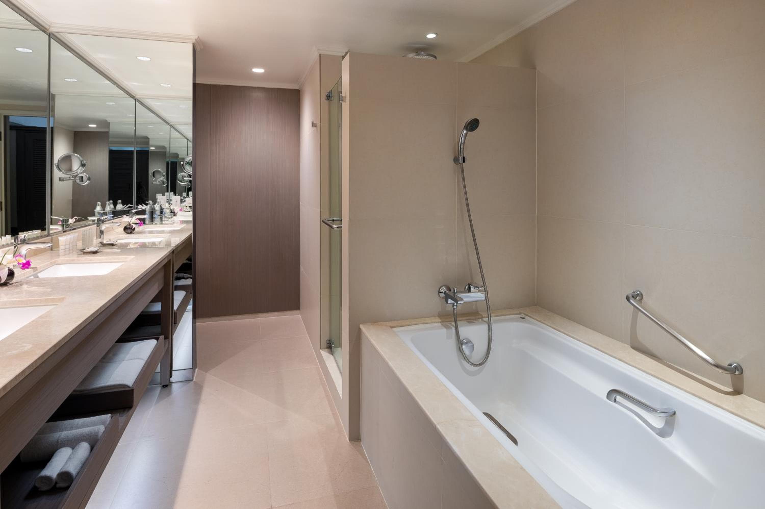 Crowne Plaza Bangkok Lumpini Park, un hotel IHG — 28