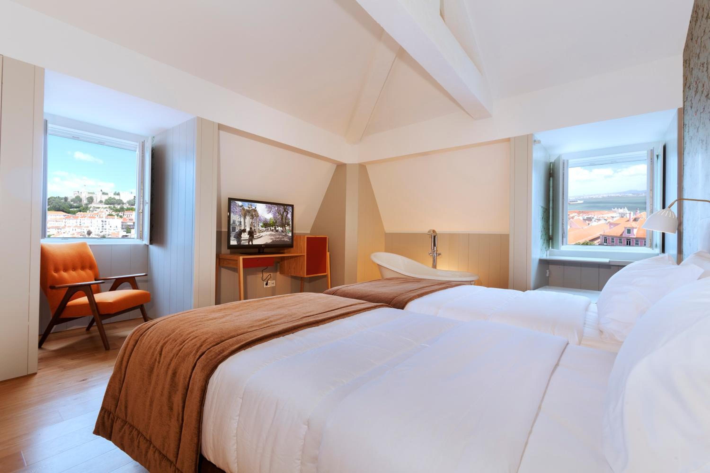 Lisbona Carmo Hotel — 5