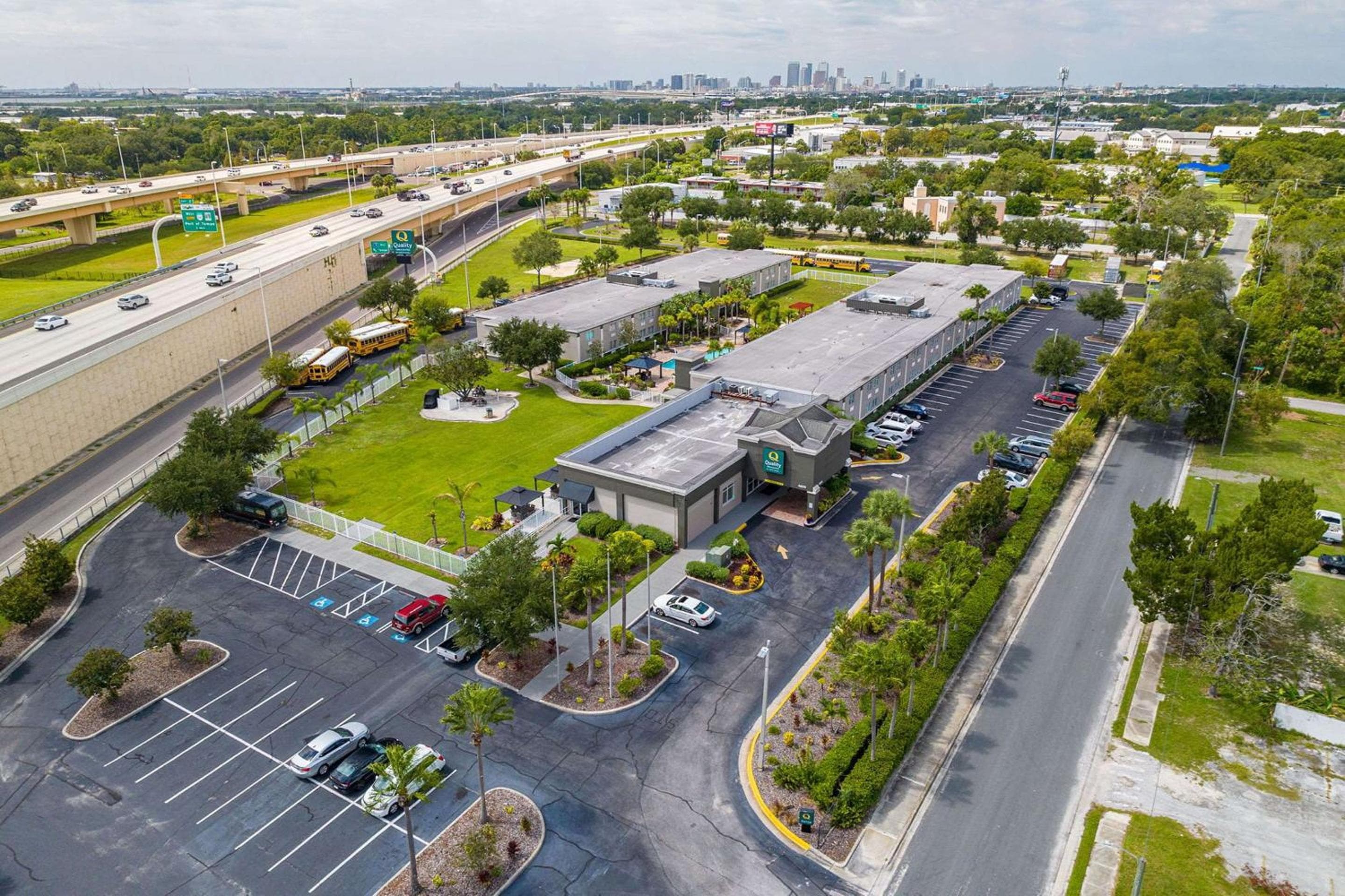 Quality Inn & Suites cerca del recinto ferial y Ybor City — 3