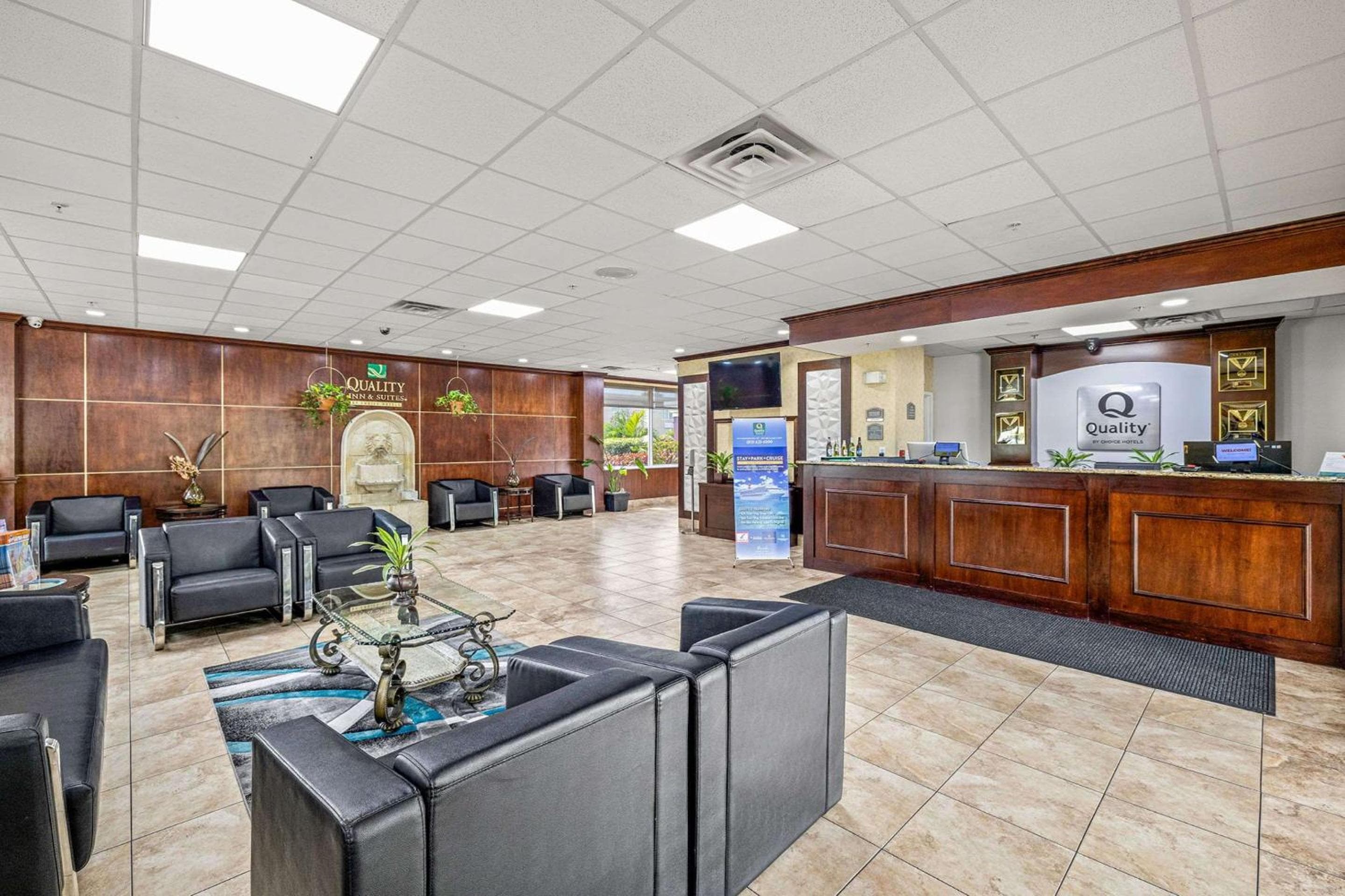 Quality Inn & Suites cerca del recinto ferial y Ybor City — 6