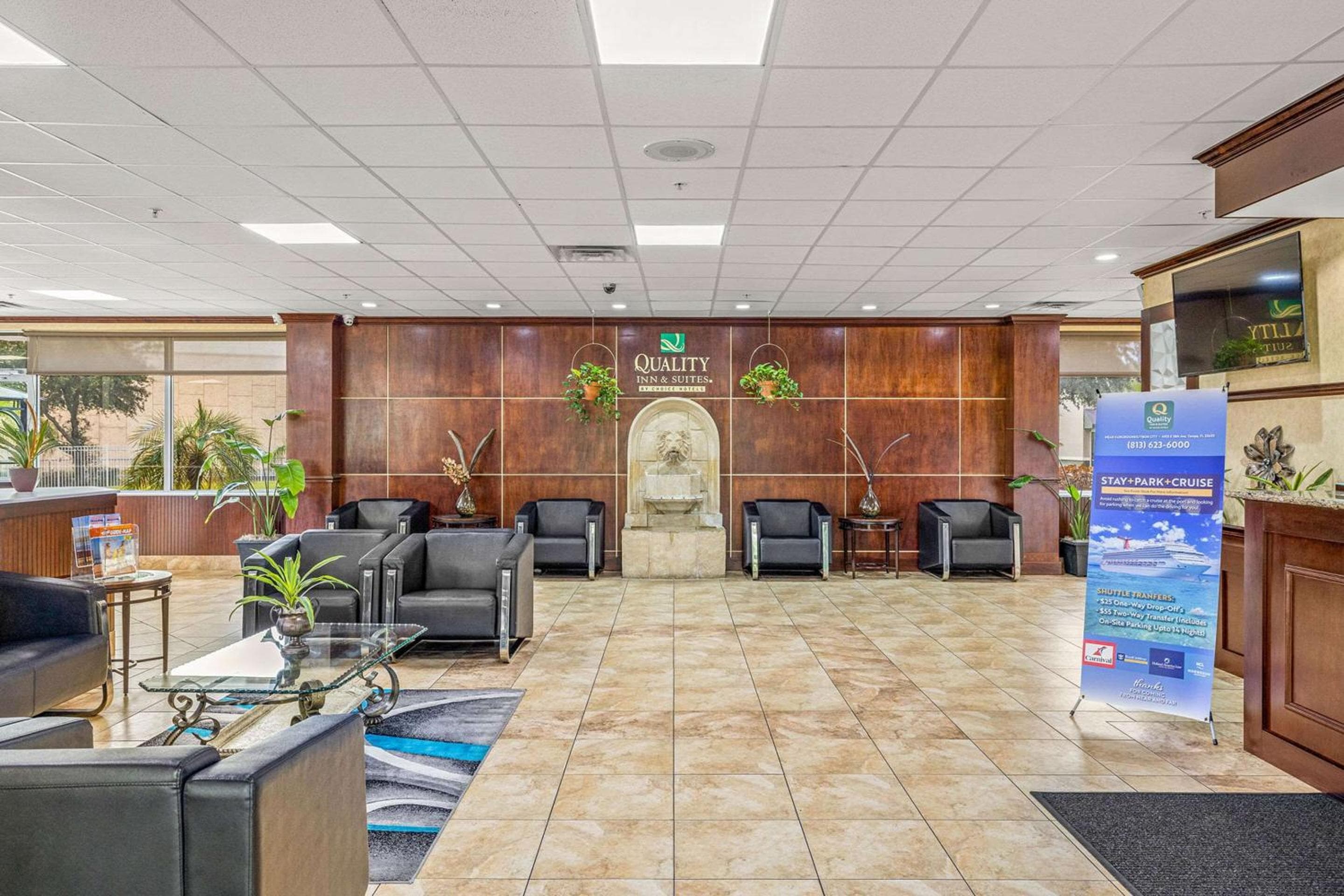 Quality Inn & Suites cerca del recinto ferial y Ybor City — 7