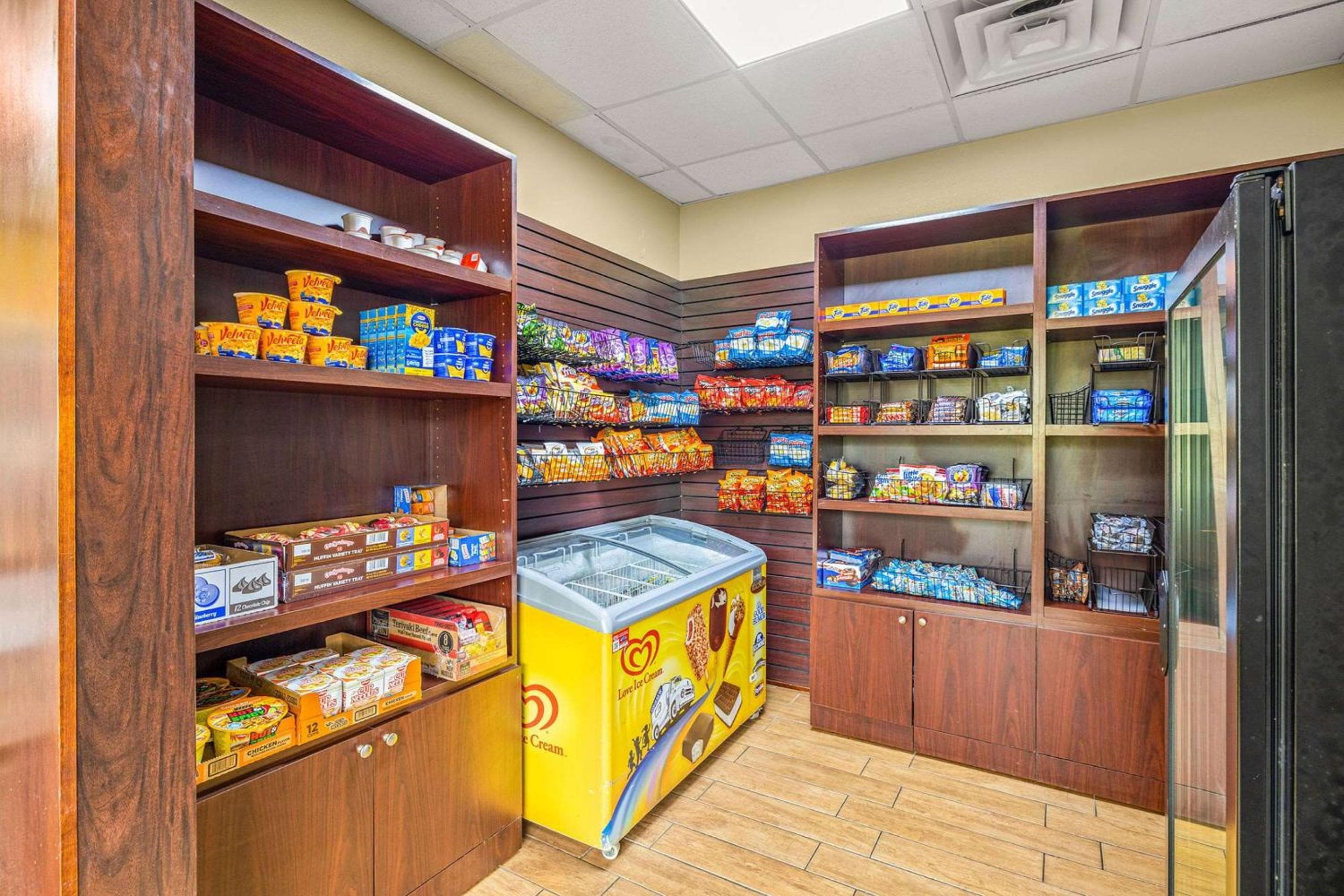 Quality Inn & Suites cerca del recinto ferial y Ybor City — 27
