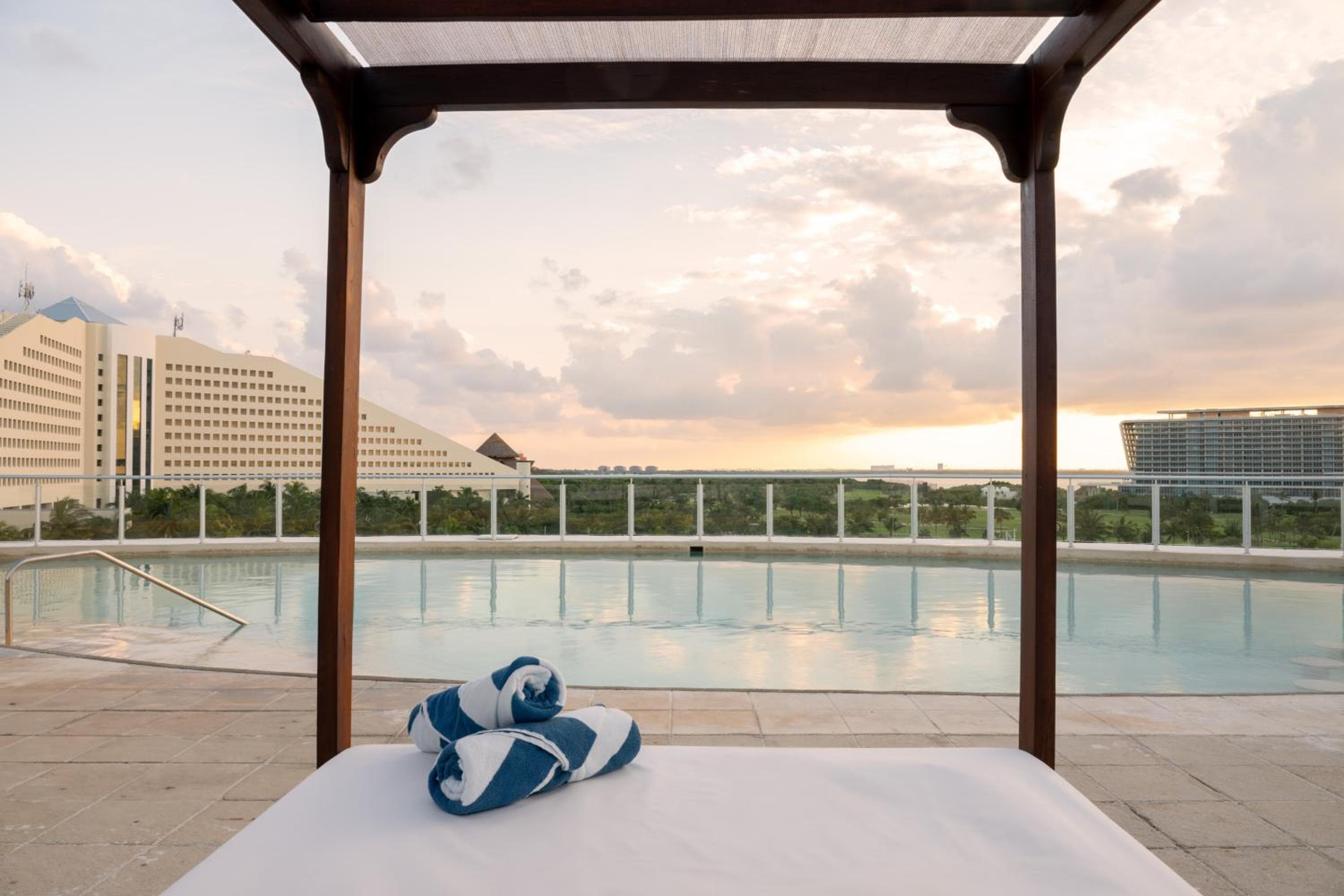 Seadust Cancun Beach Resort - All Inclusive — 9