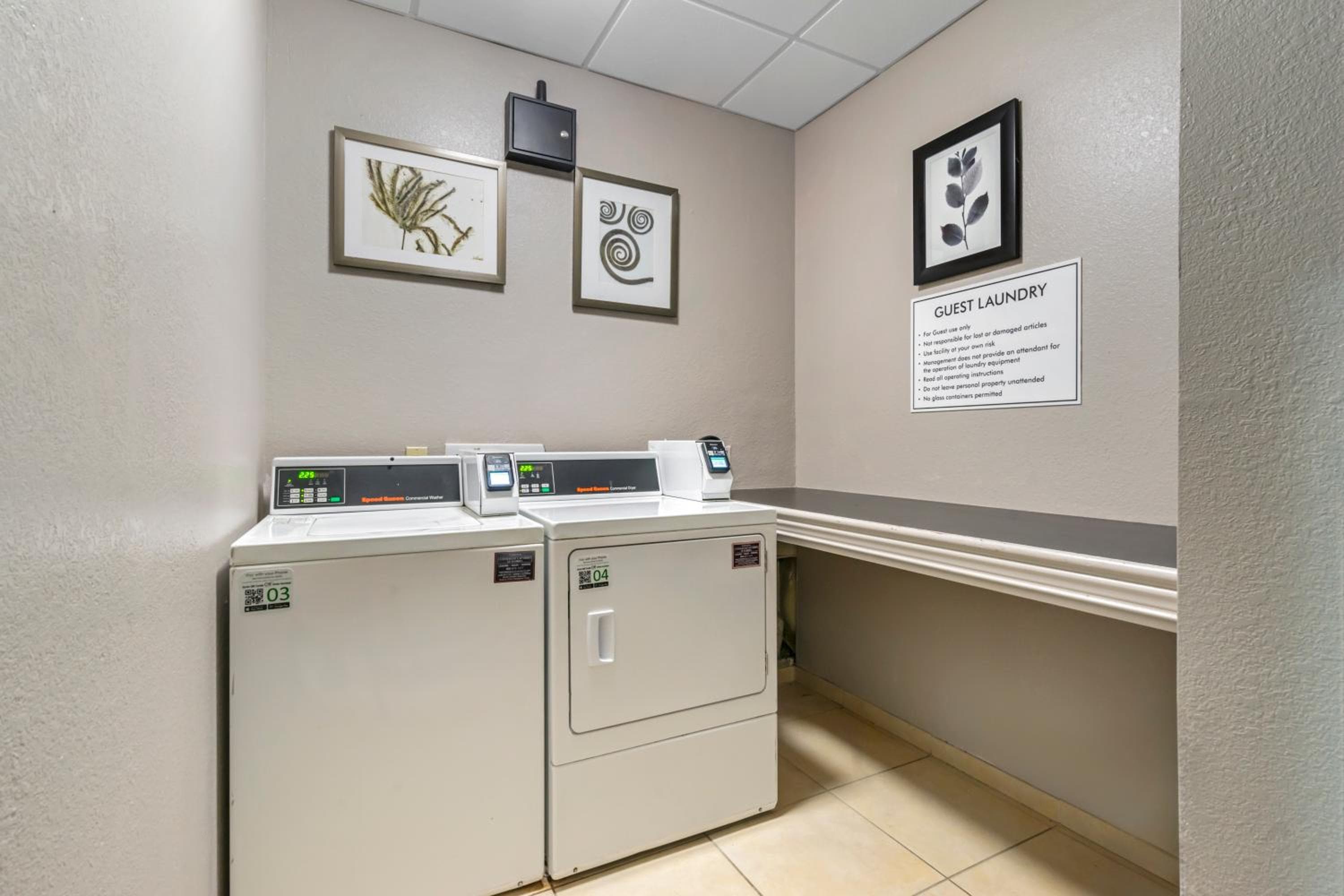 Country Inn & Suites by Radisson, Tampa Airport North, FL — 17