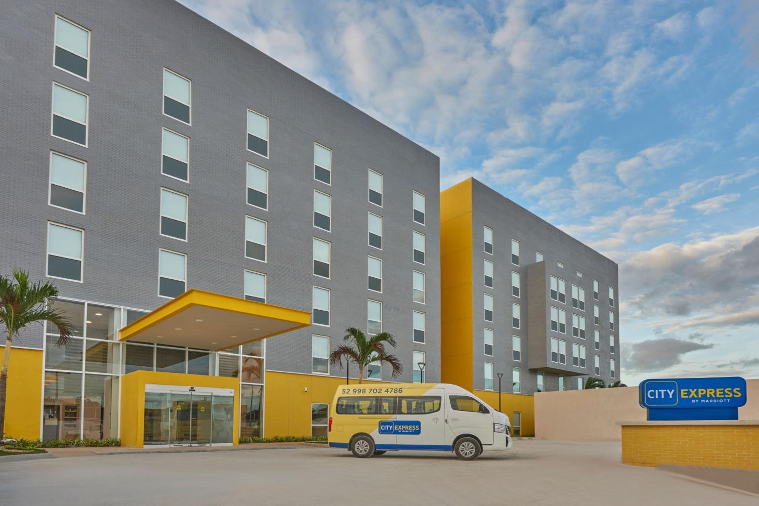 City Express by Marriott Cancun Aeropuerto — 8