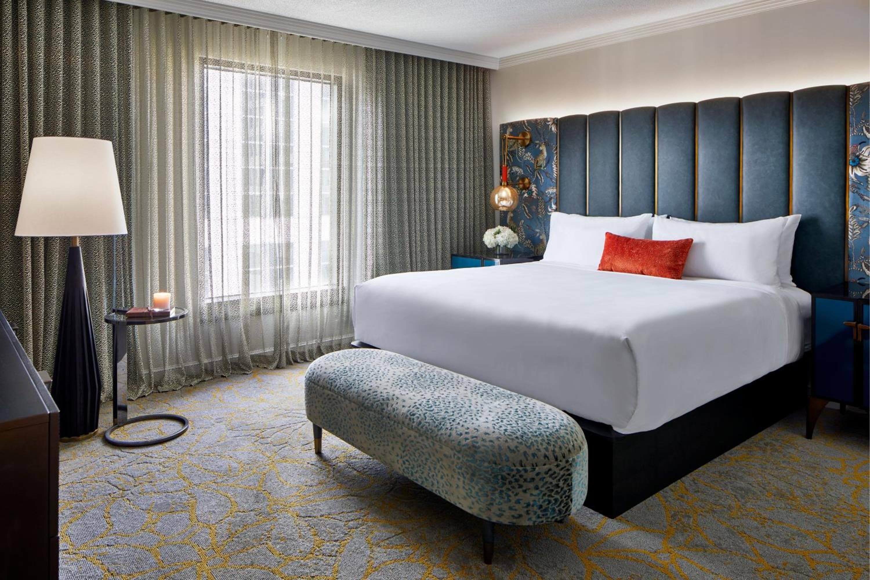 Grand Bohemian Hotel Orlando, colección de autógrafos — 11
