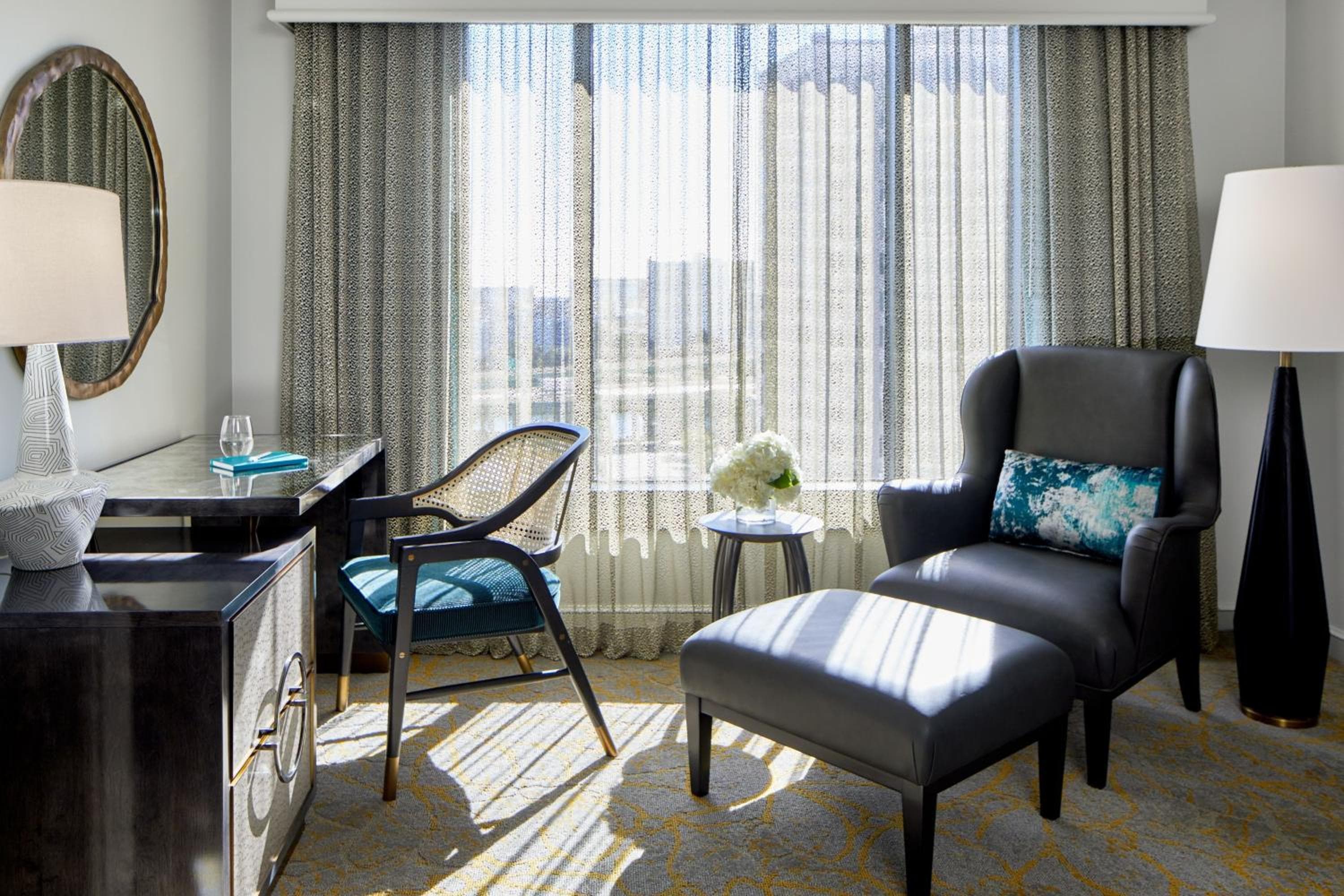 Grand Bohemian Hotel Orlando, colección de autógrafos — 20