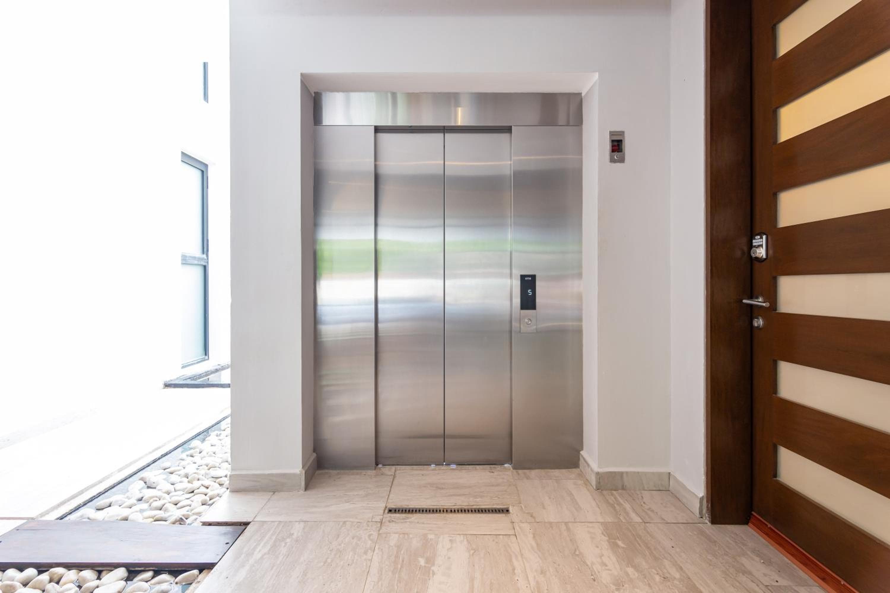 Toh House Luxury by Boutique Apartments MX — 10