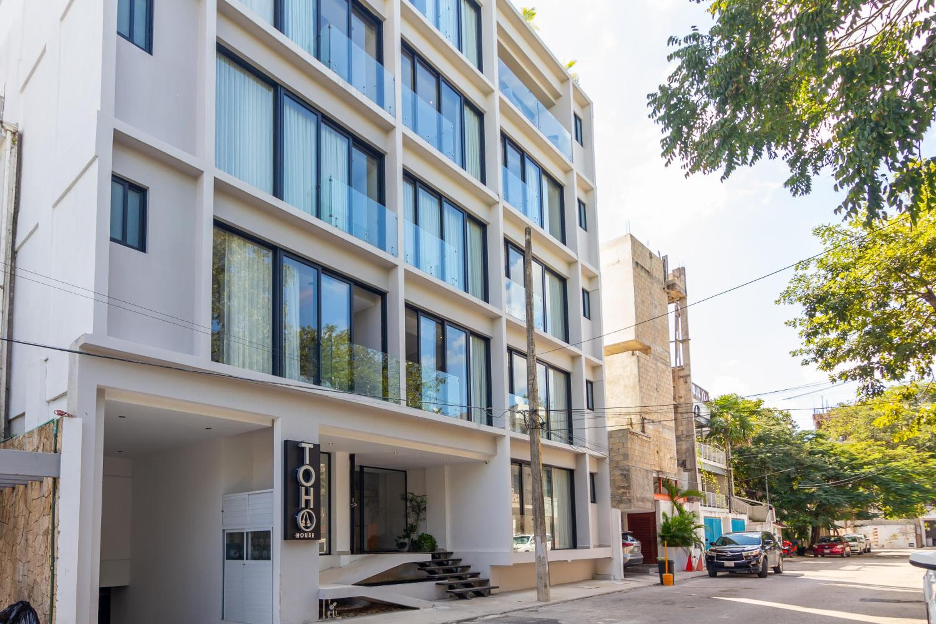 Toh House Luxury by Boutique Apartments MX — 1