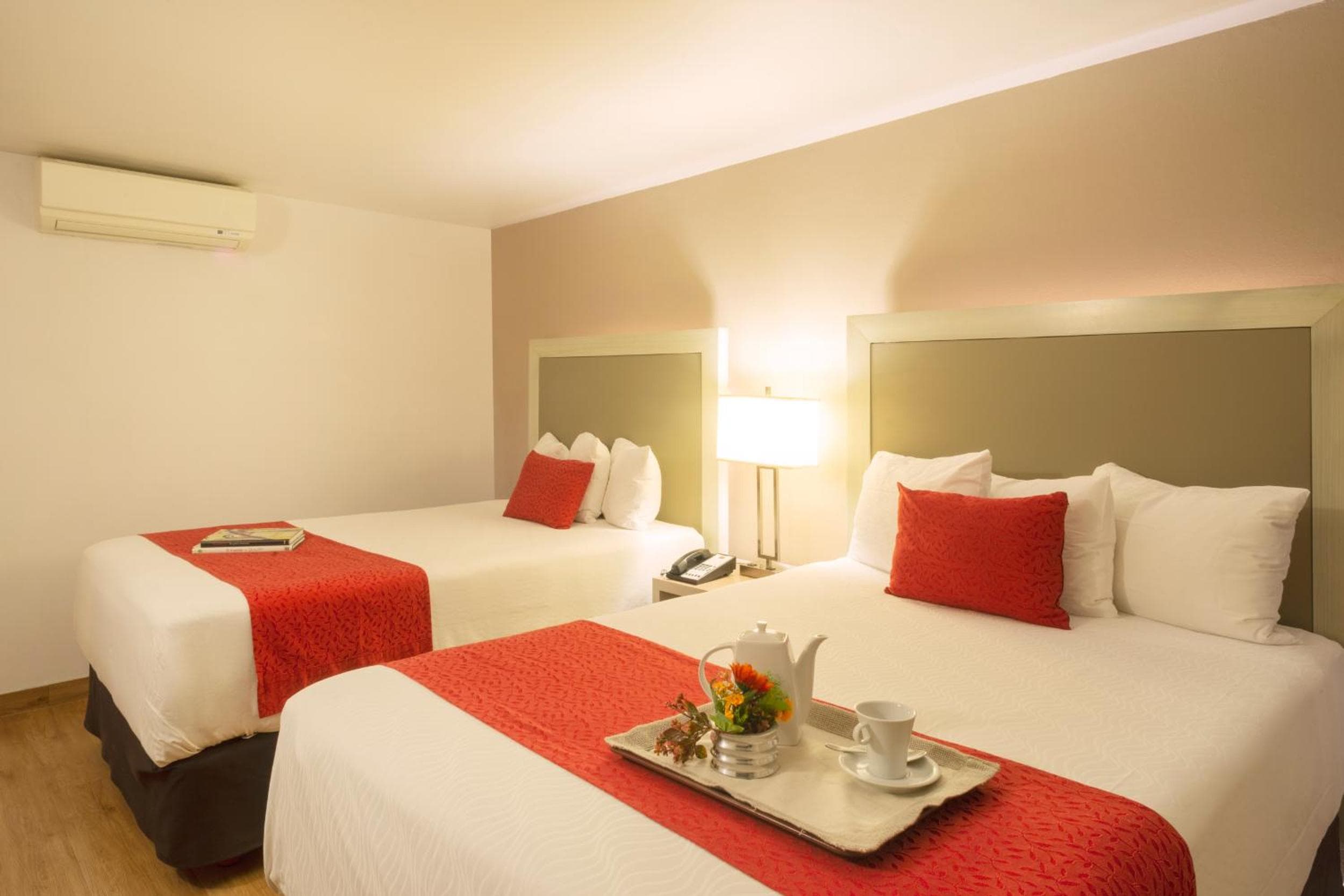 Stanza Hotel — 27