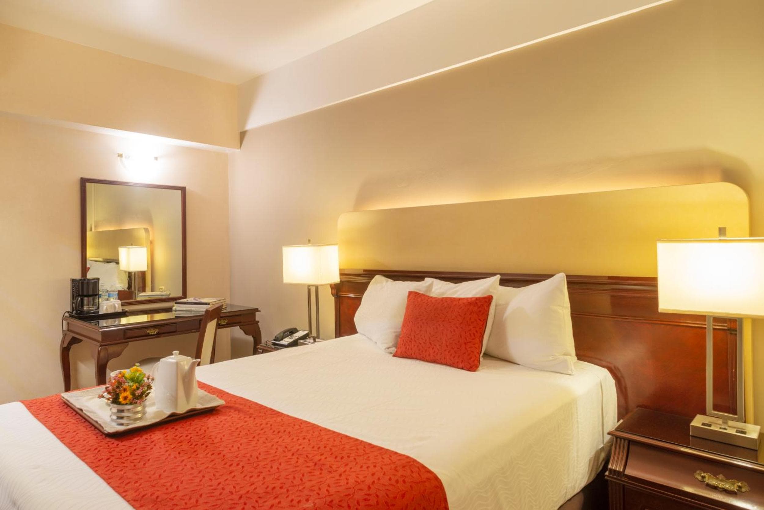 Stanza Hotel — 10
